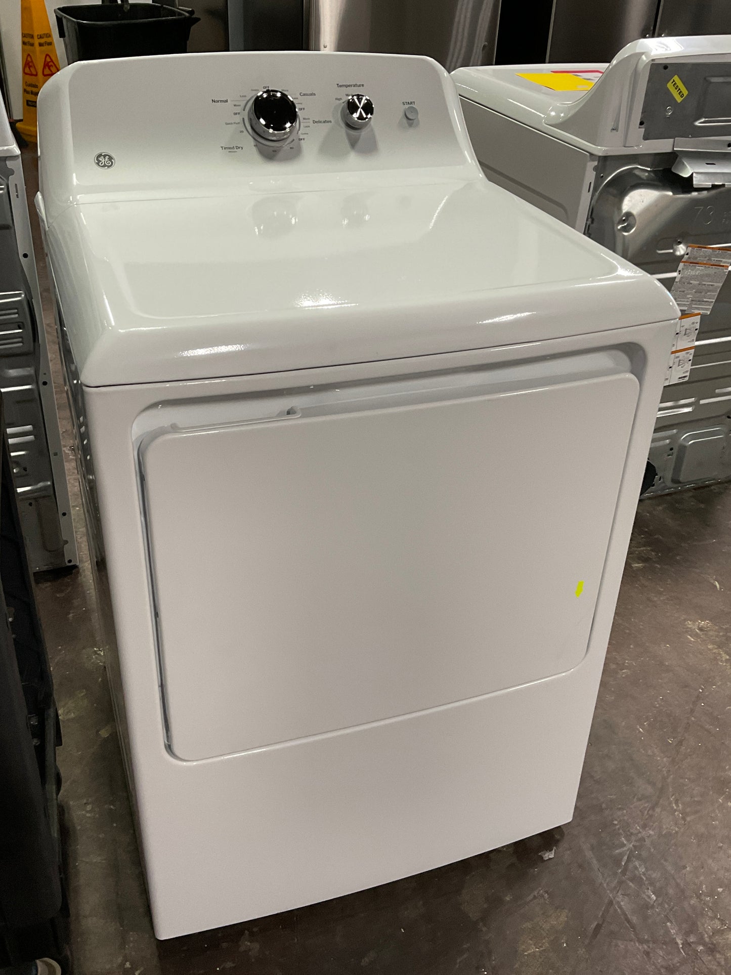 Front view, door closed