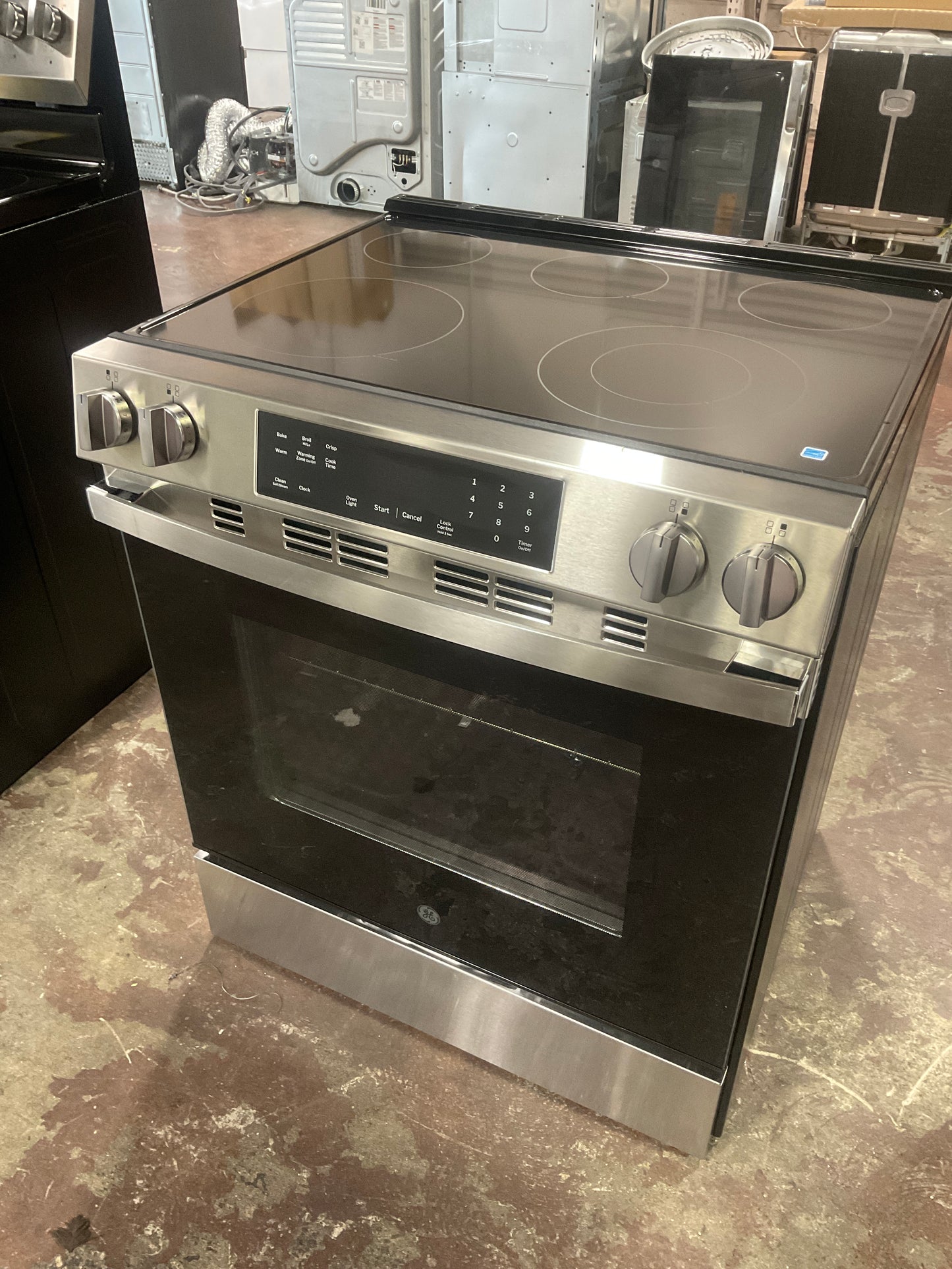 Front view, oven-door closed