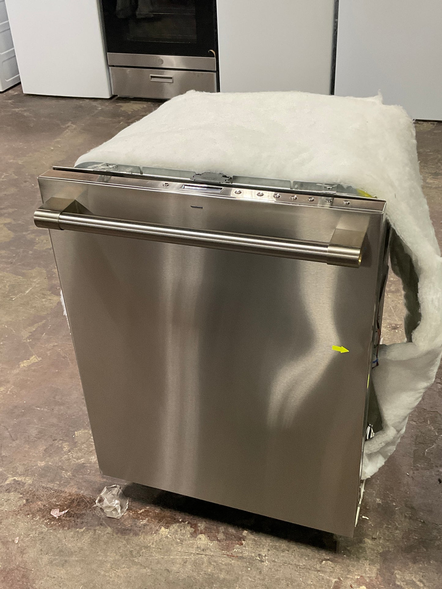 Front view, doors closed