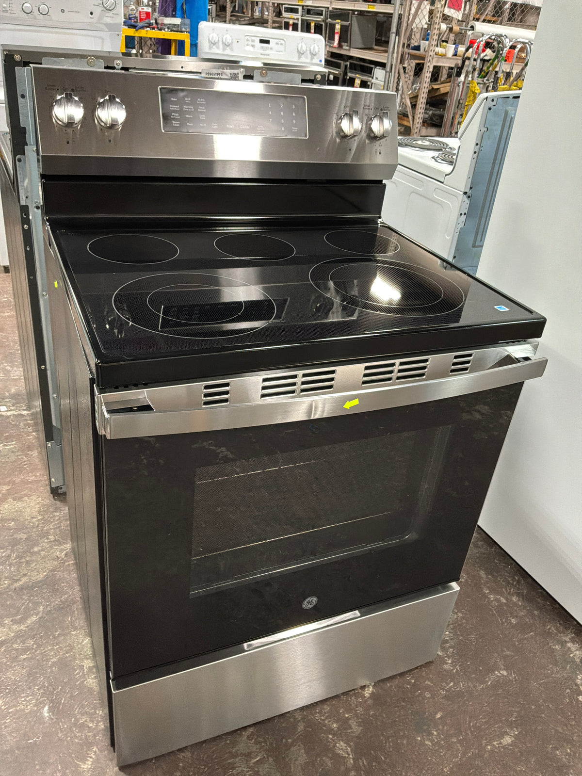 Front view, oven-door closed