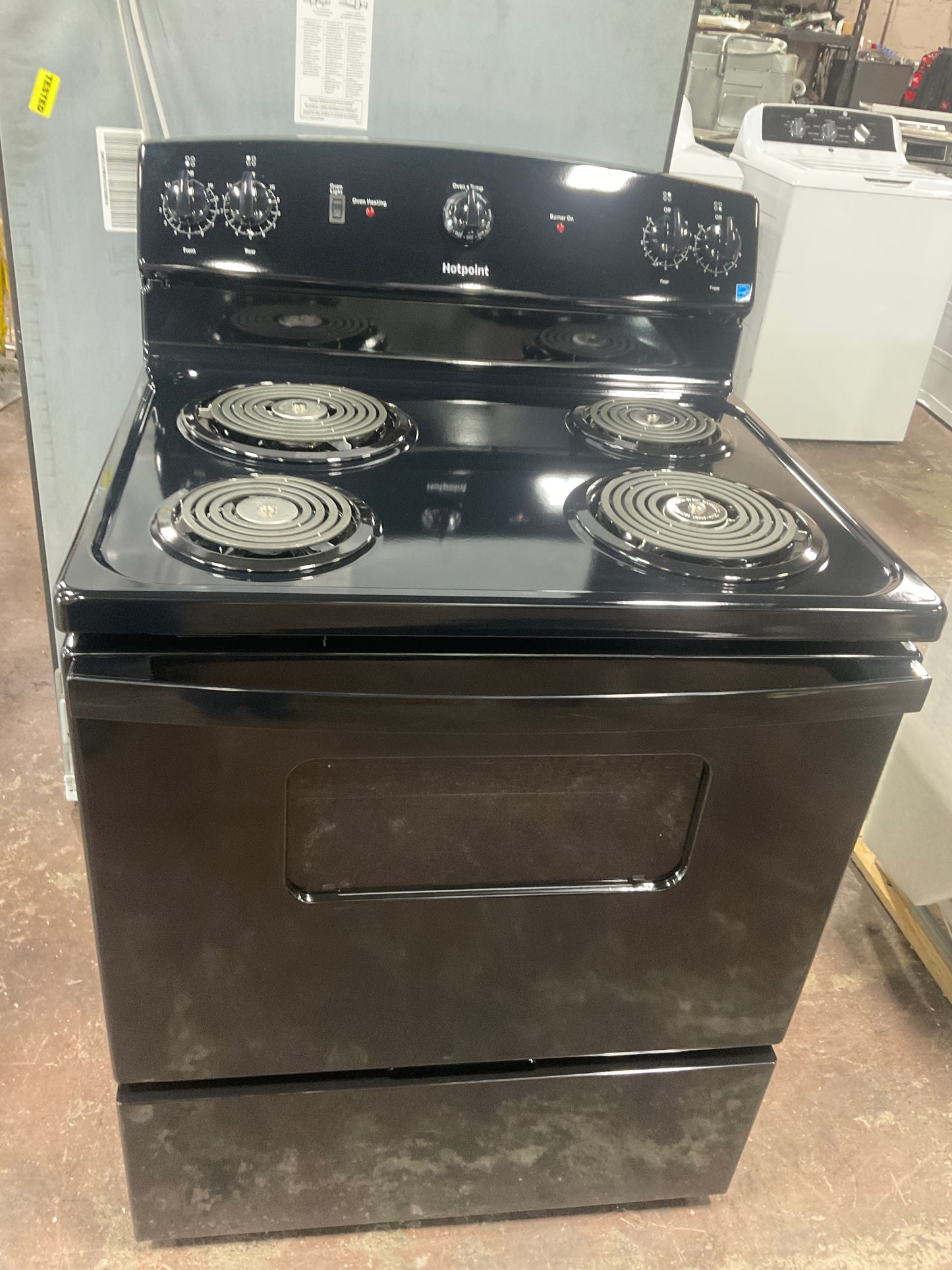 Front view, oven-door closed
