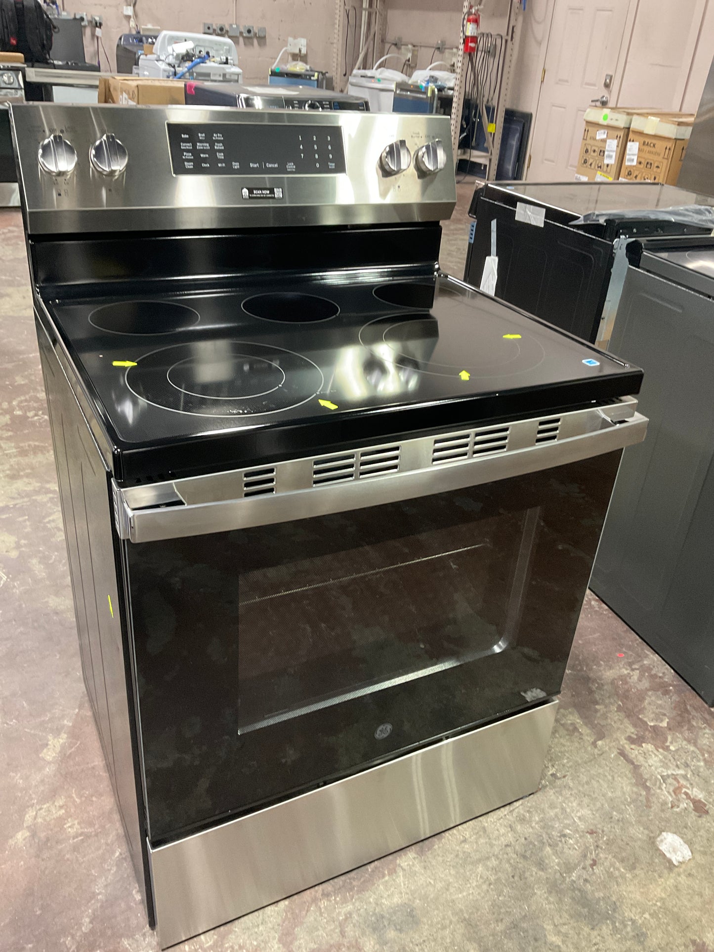 Front view, oven-door closed