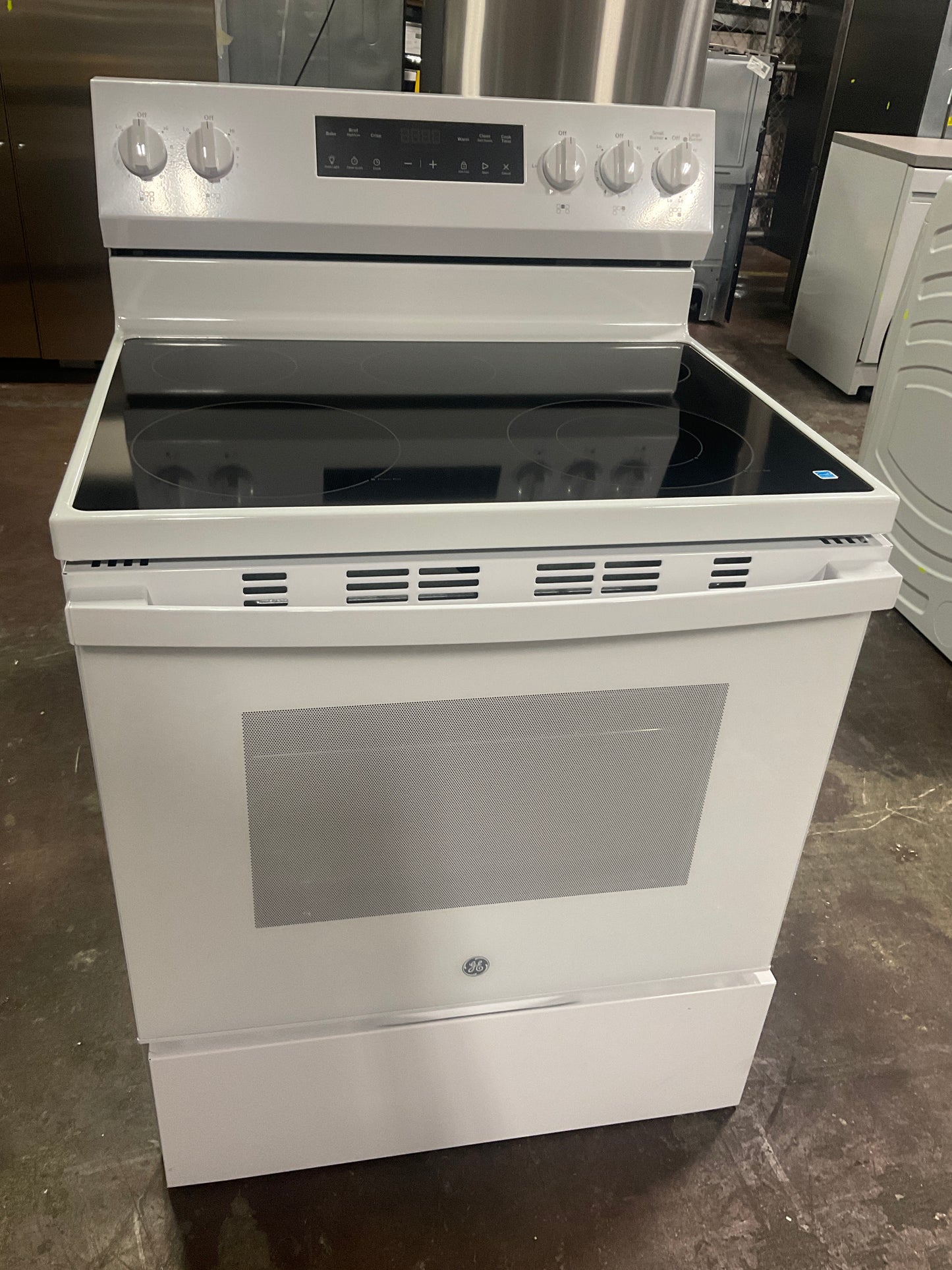 Front view, oven-door closed
