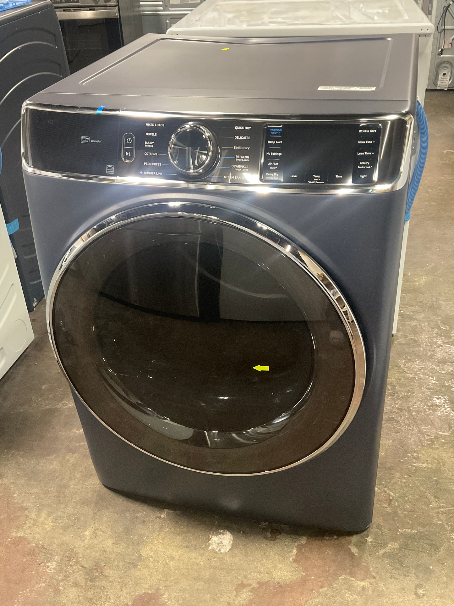 Front view, door closed