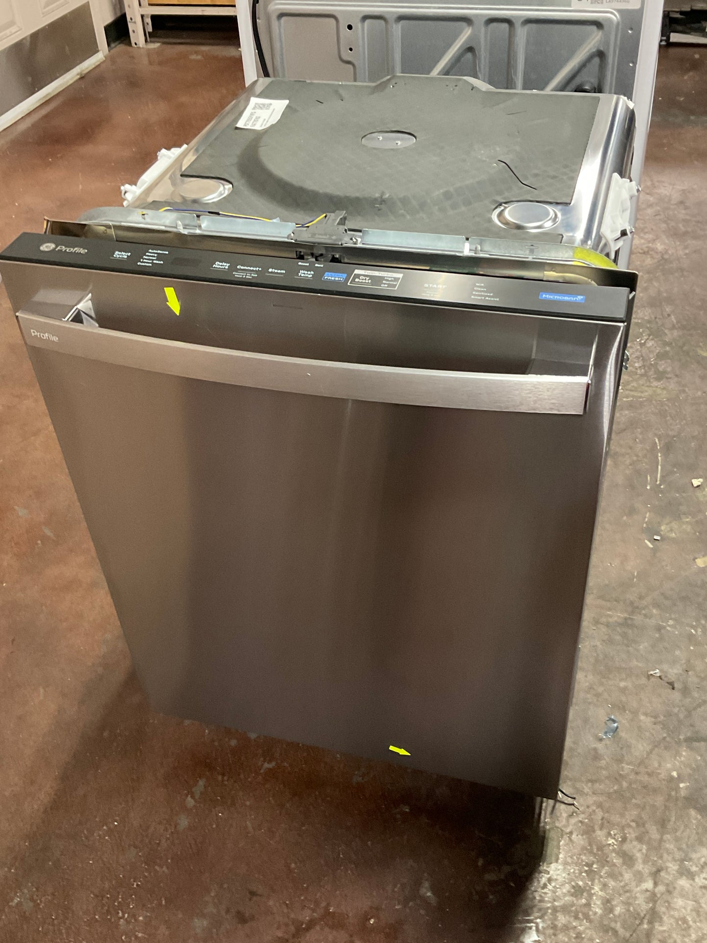 Front view, doors closed