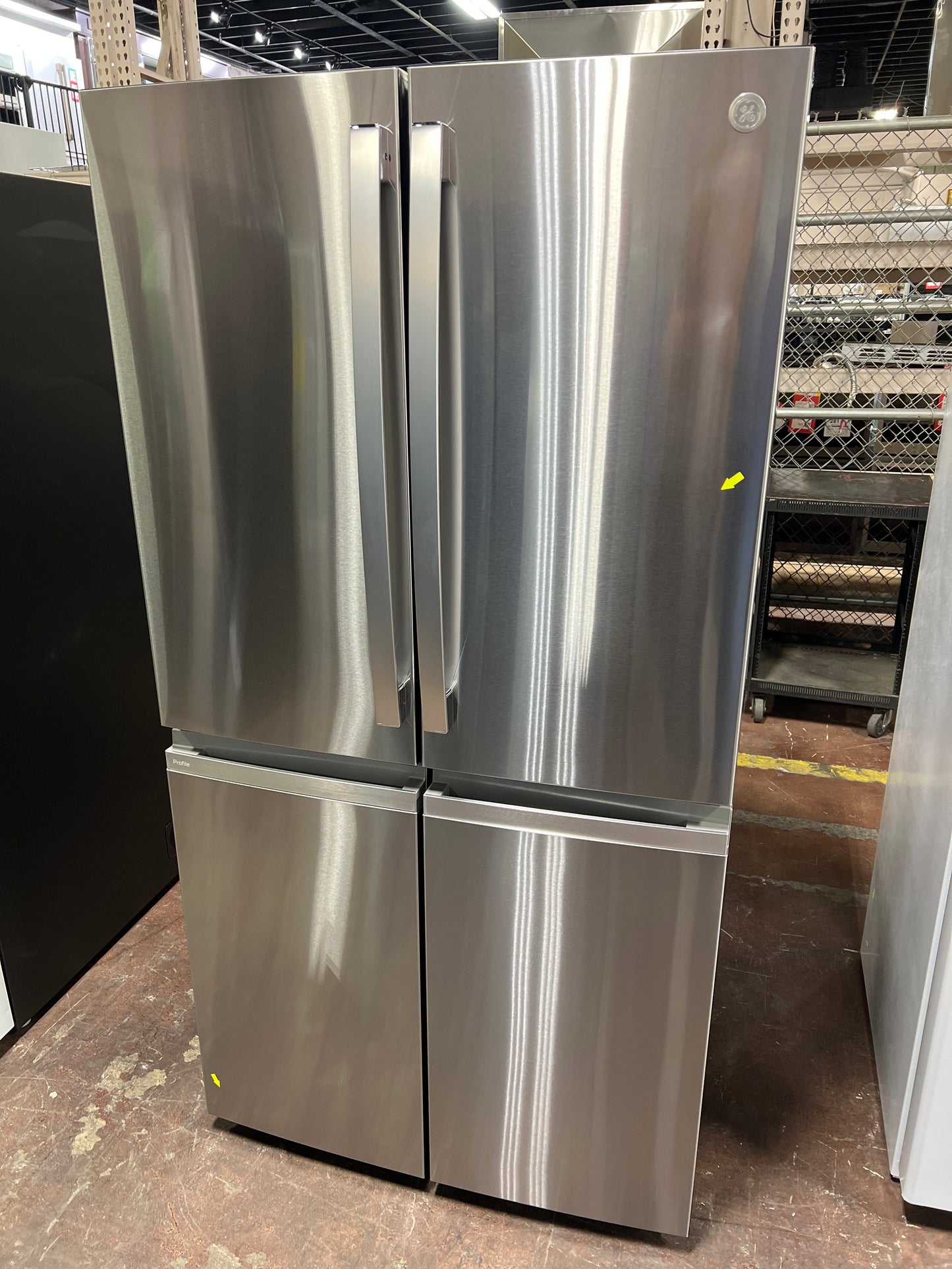 Front view, door closed