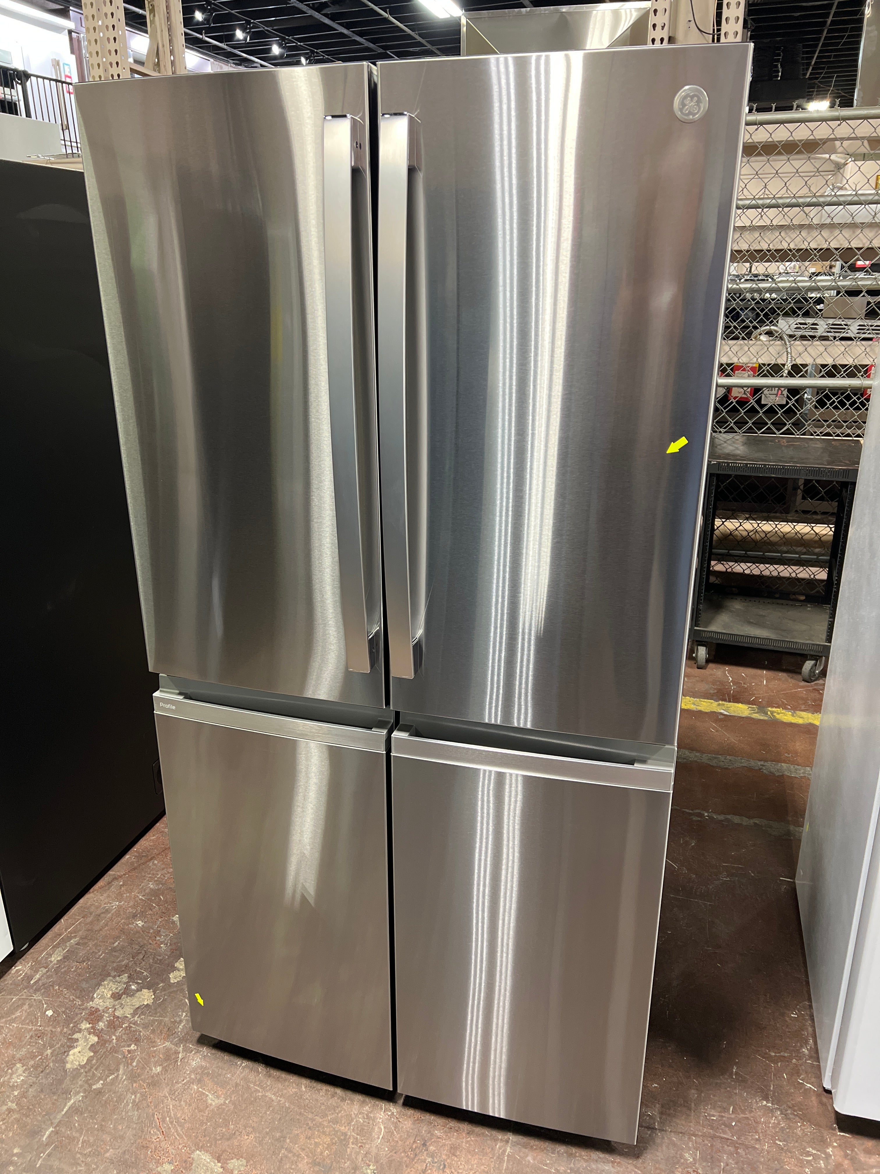 Front view, door closed