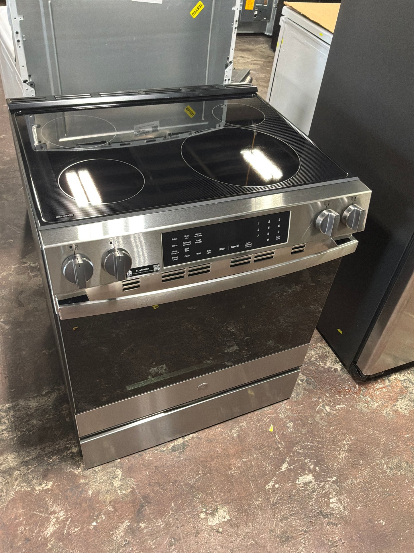Front view, oven-door closed