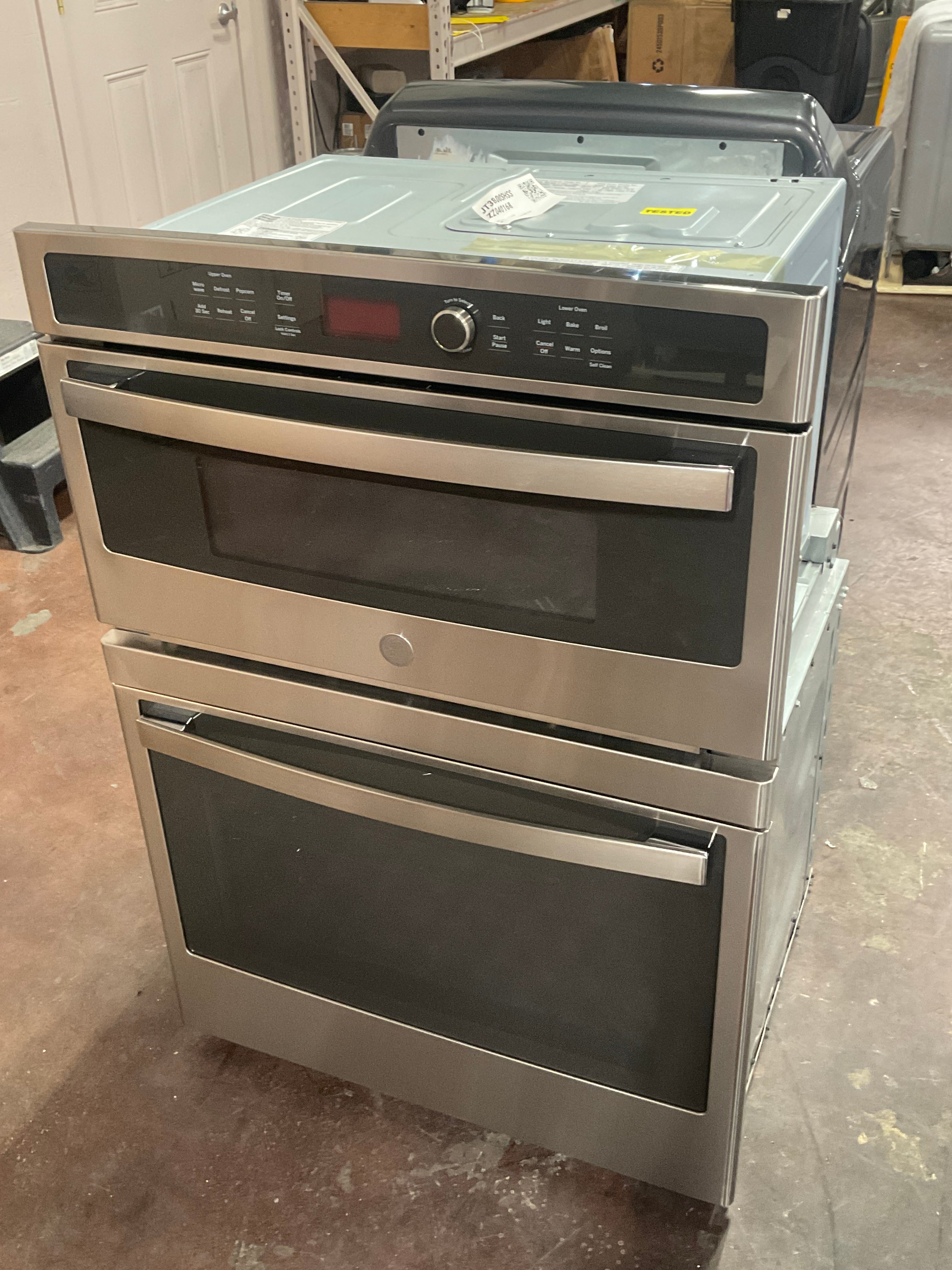 Front view, door closed