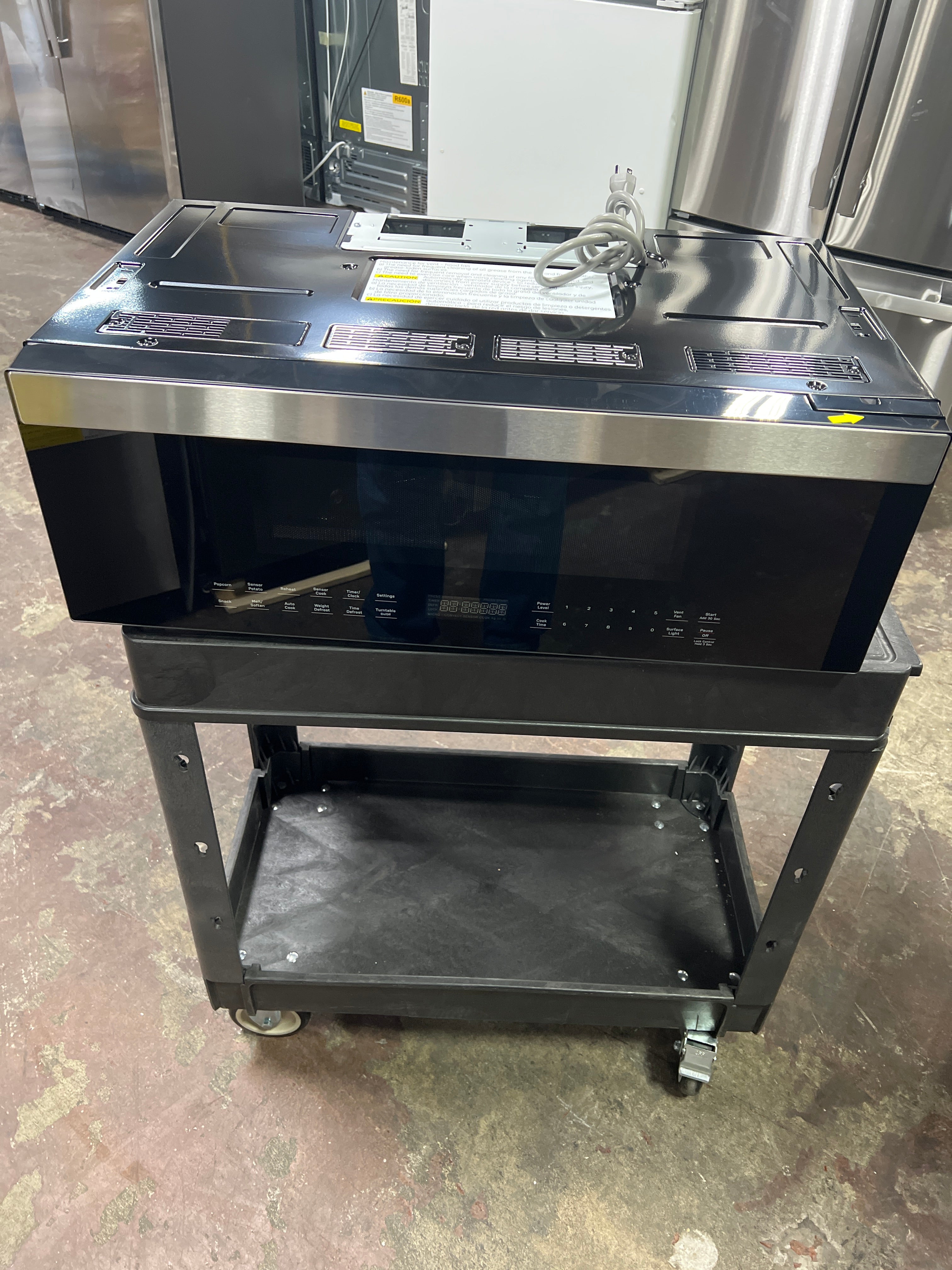 Front view, door closed