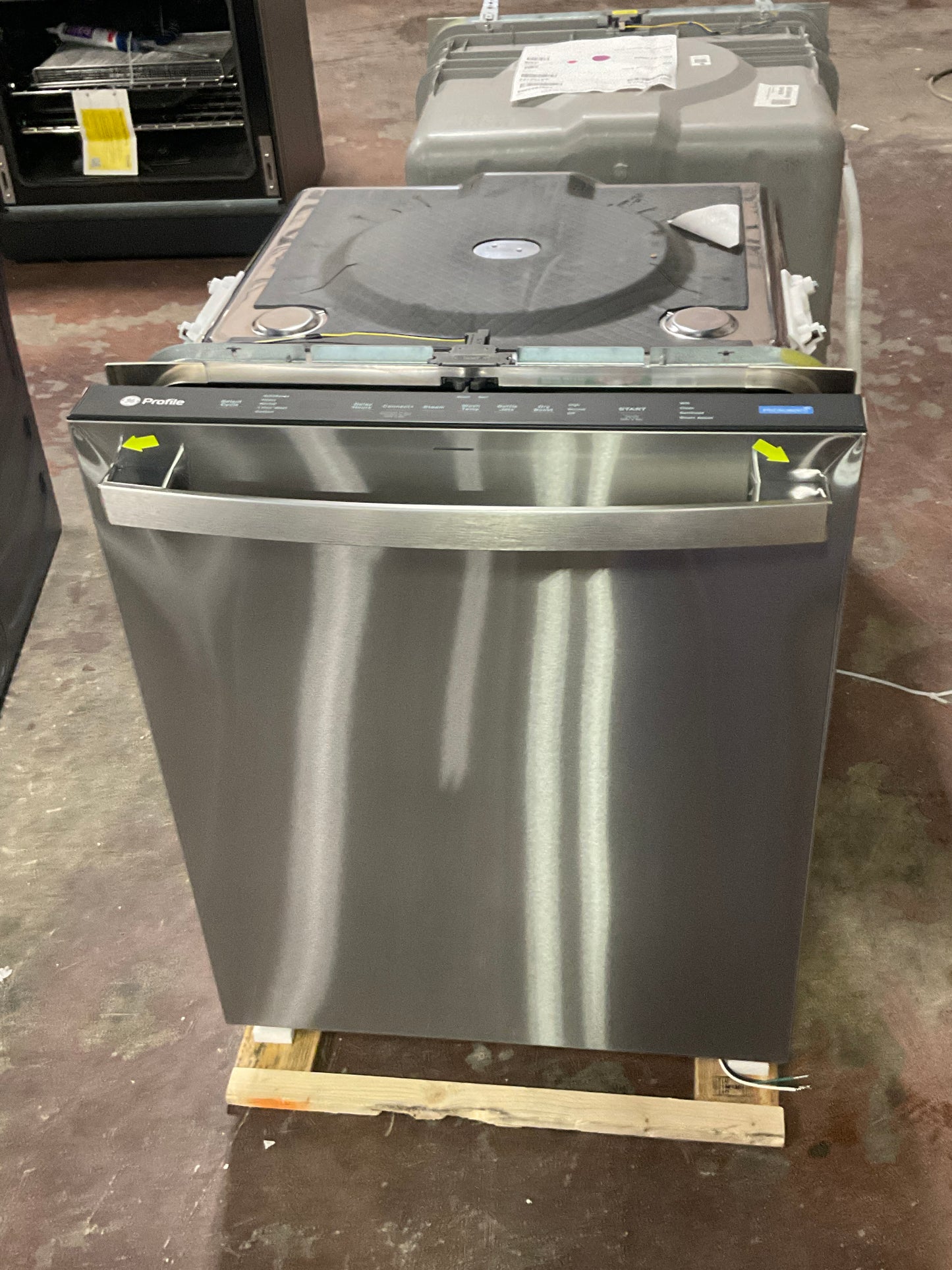 Front view, doors closed