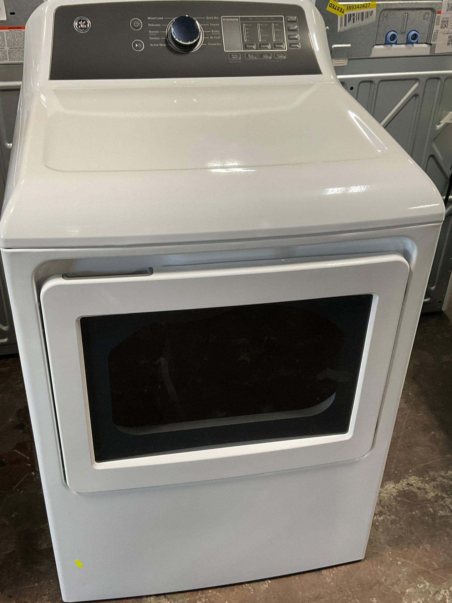 Front view, door closed