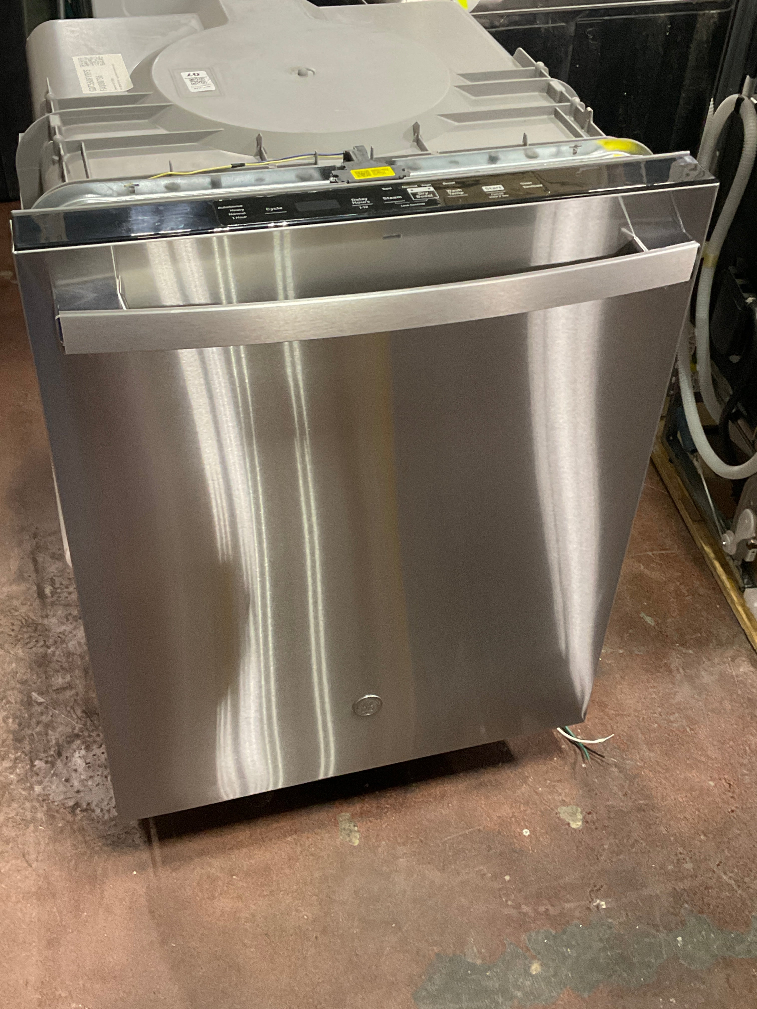 Front view, doors closed