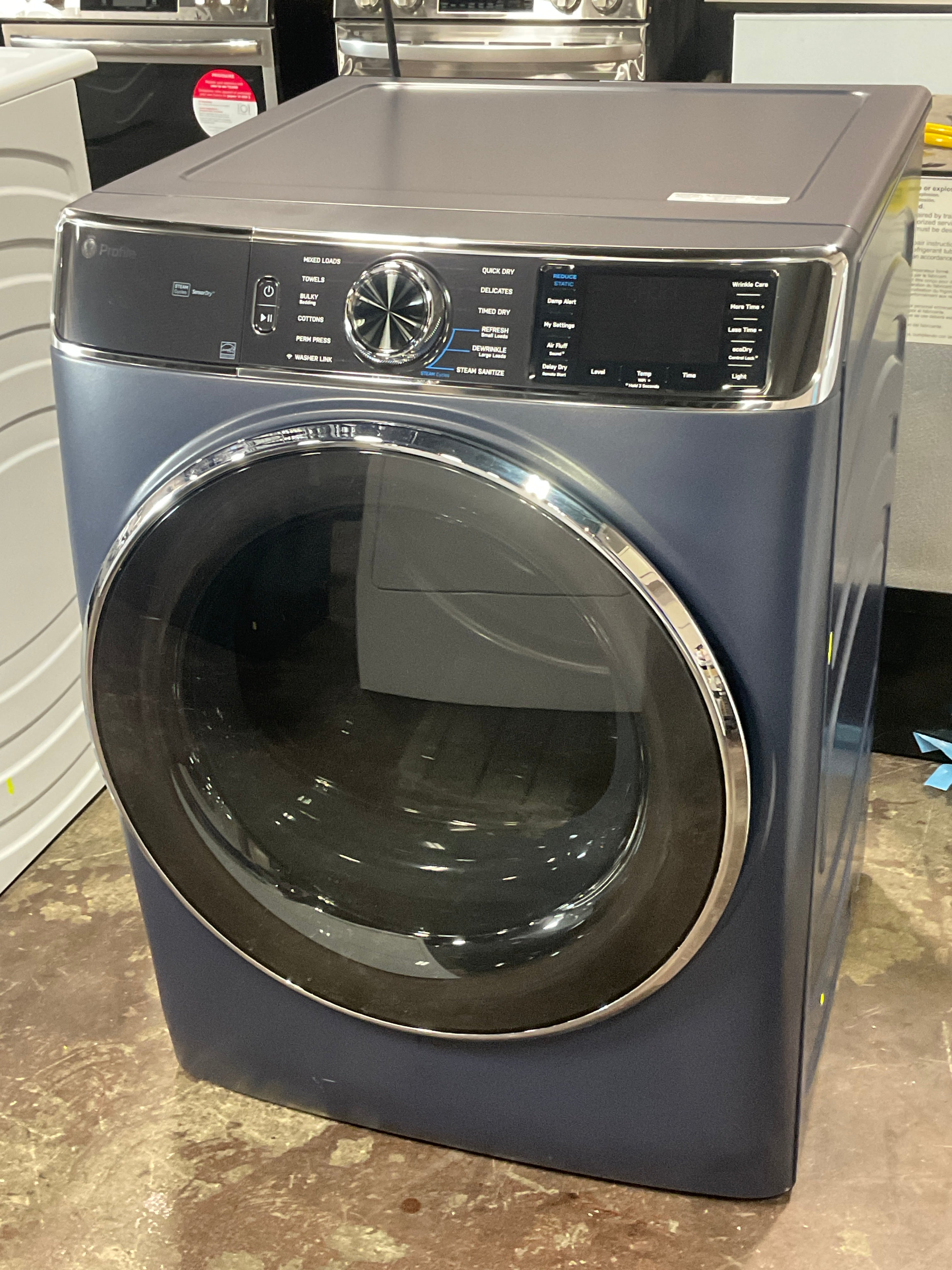 Front view, door closed