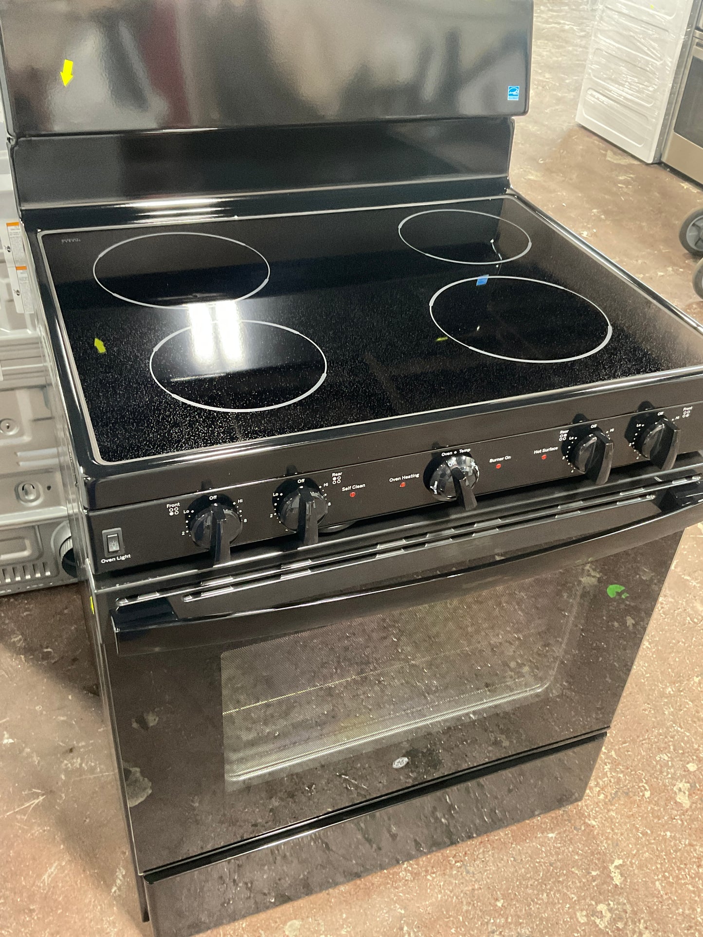 Front view, oven-door closed