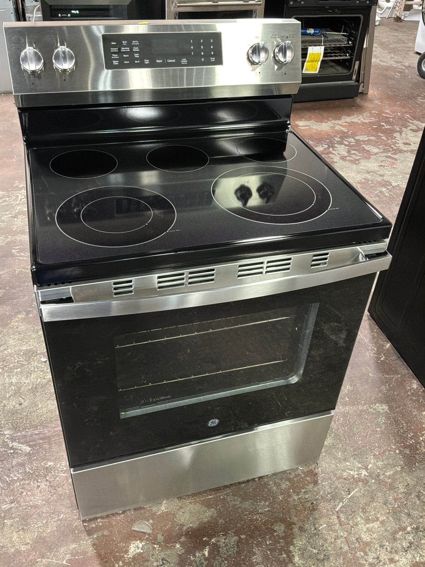 Front view, oven-door closed