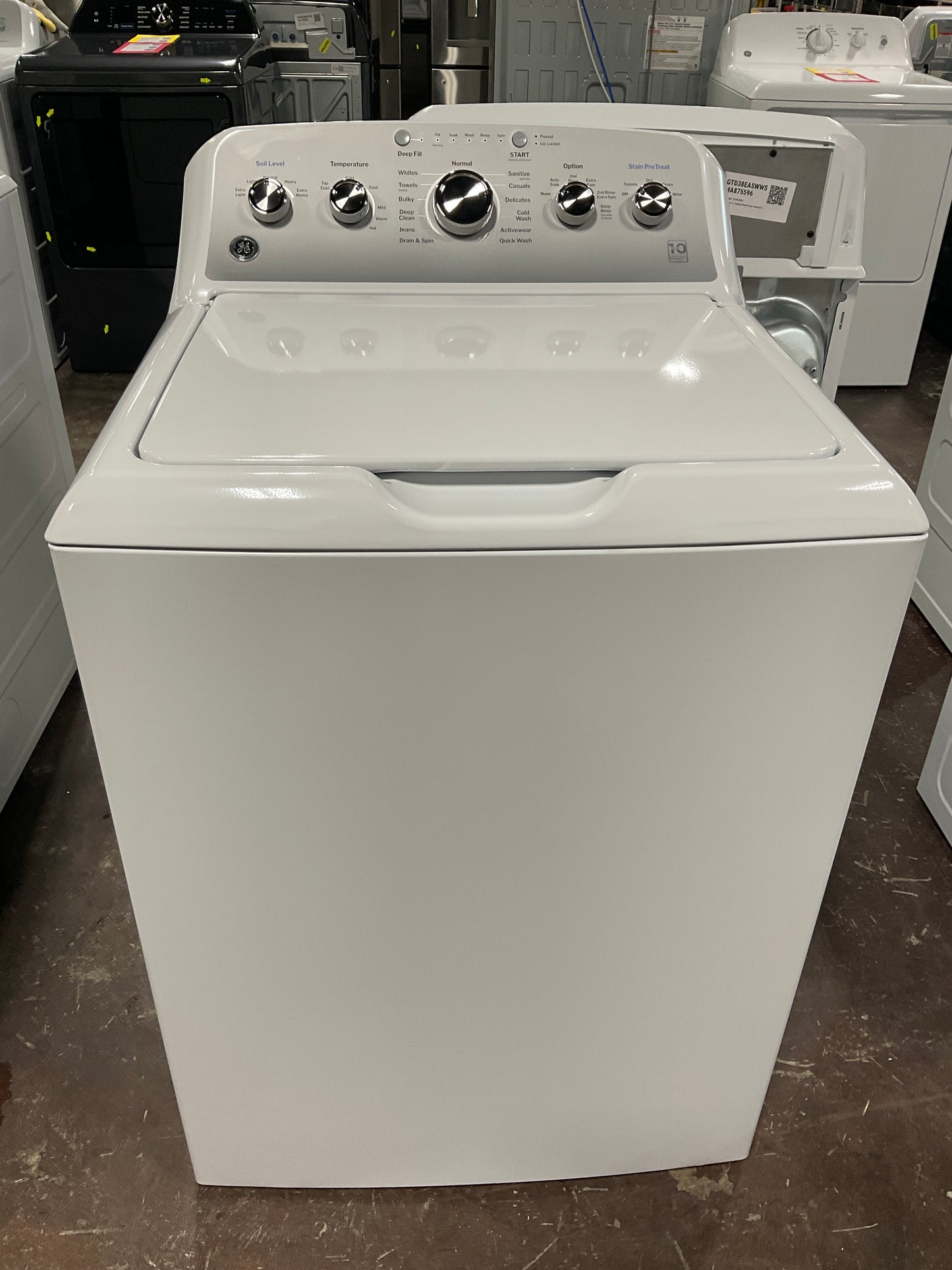 Front view, door closed