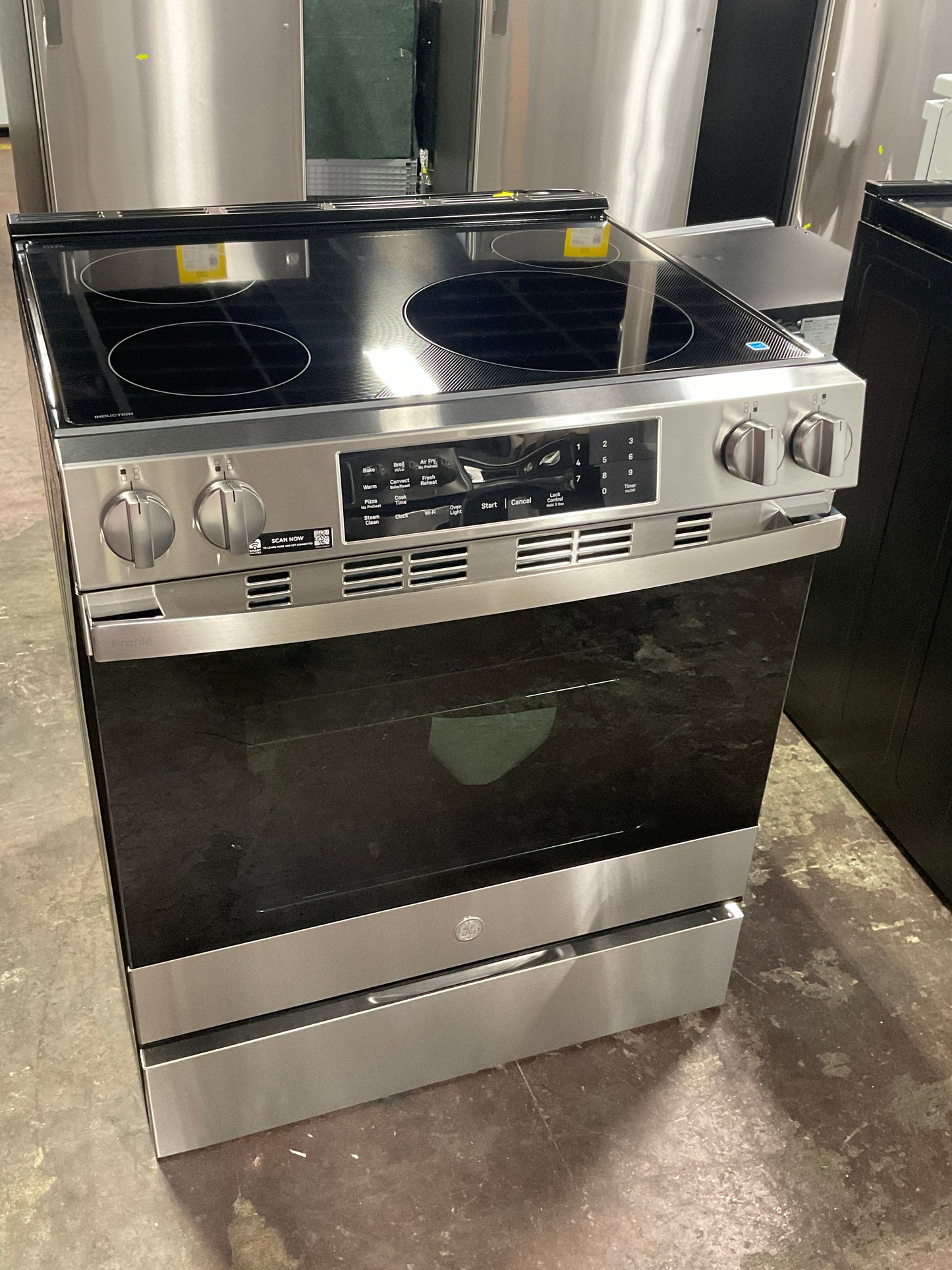 Front view, oven-door closed