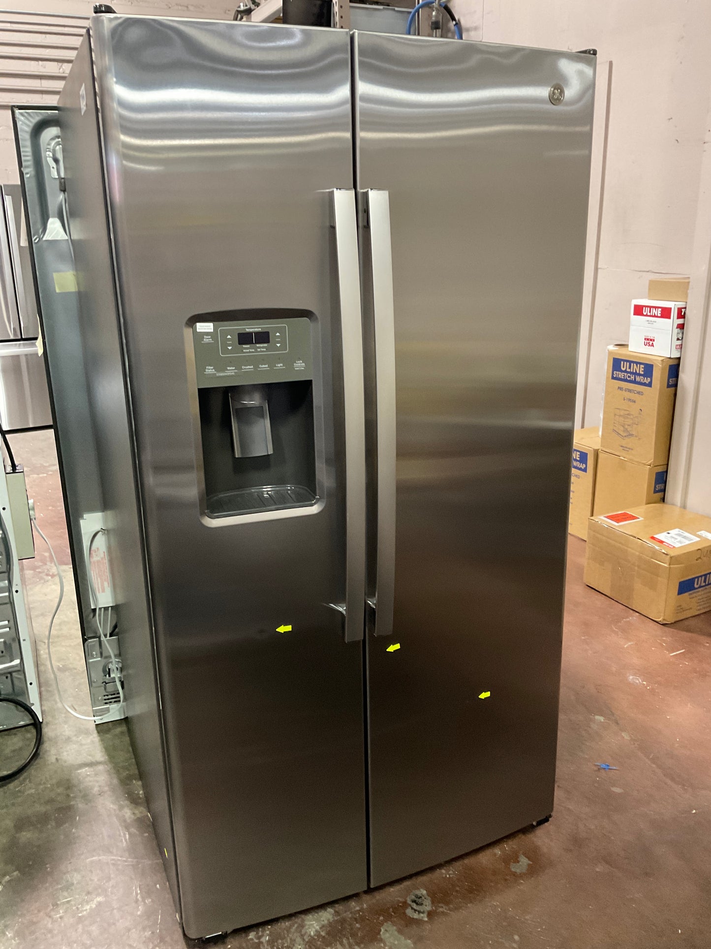 Front view, door closed