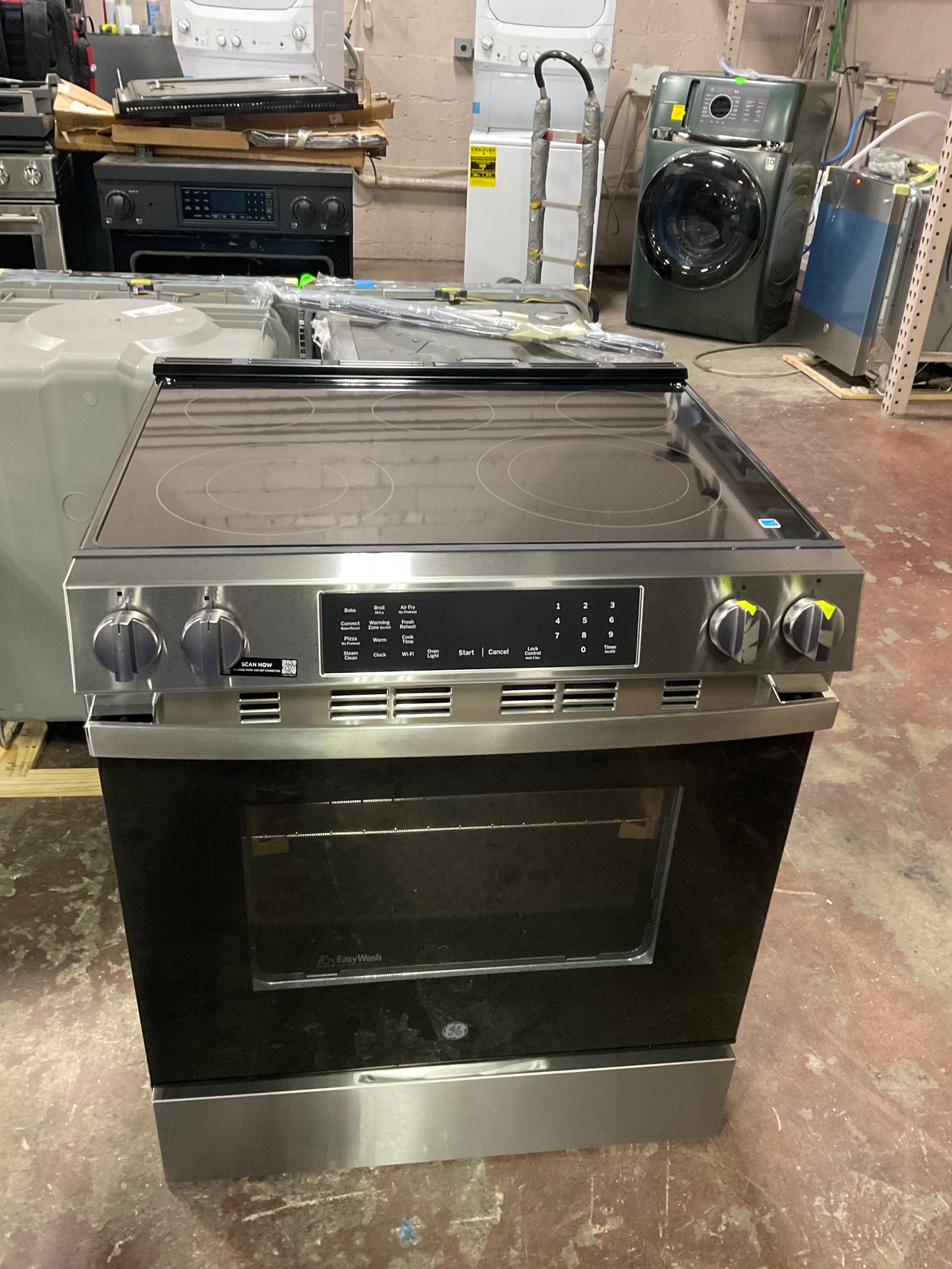 Front view, oven-door closed