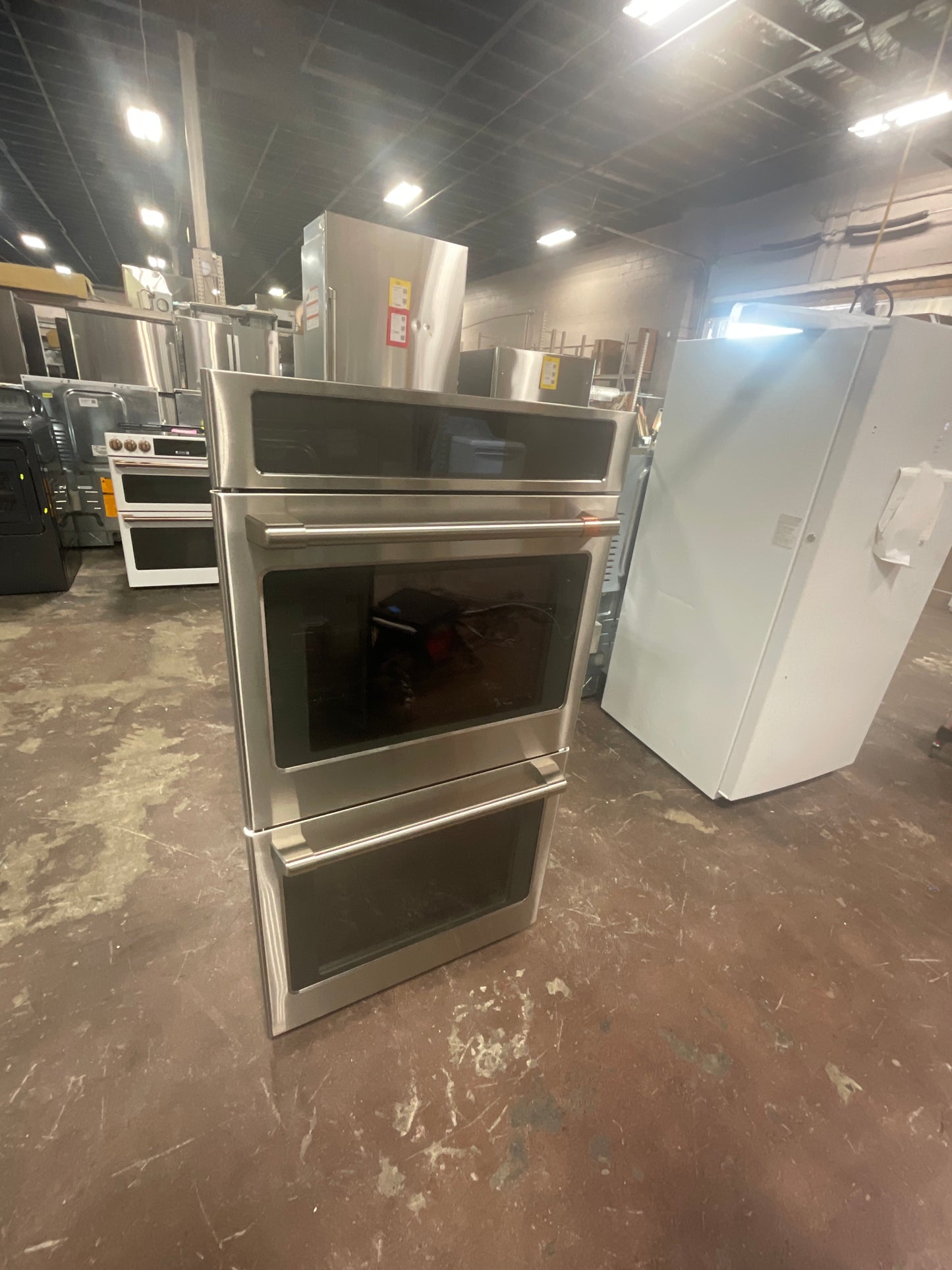 Front view, door closed