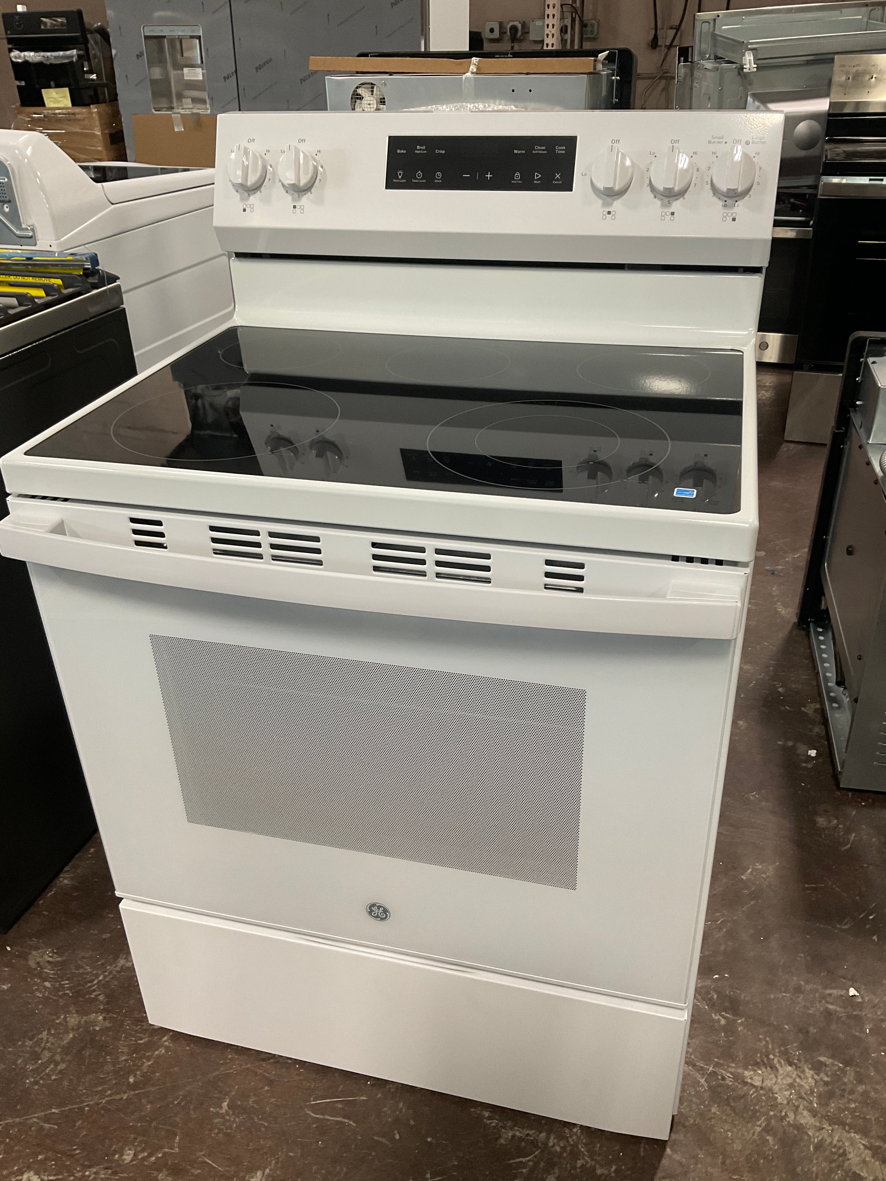 Front view, oven-door closed