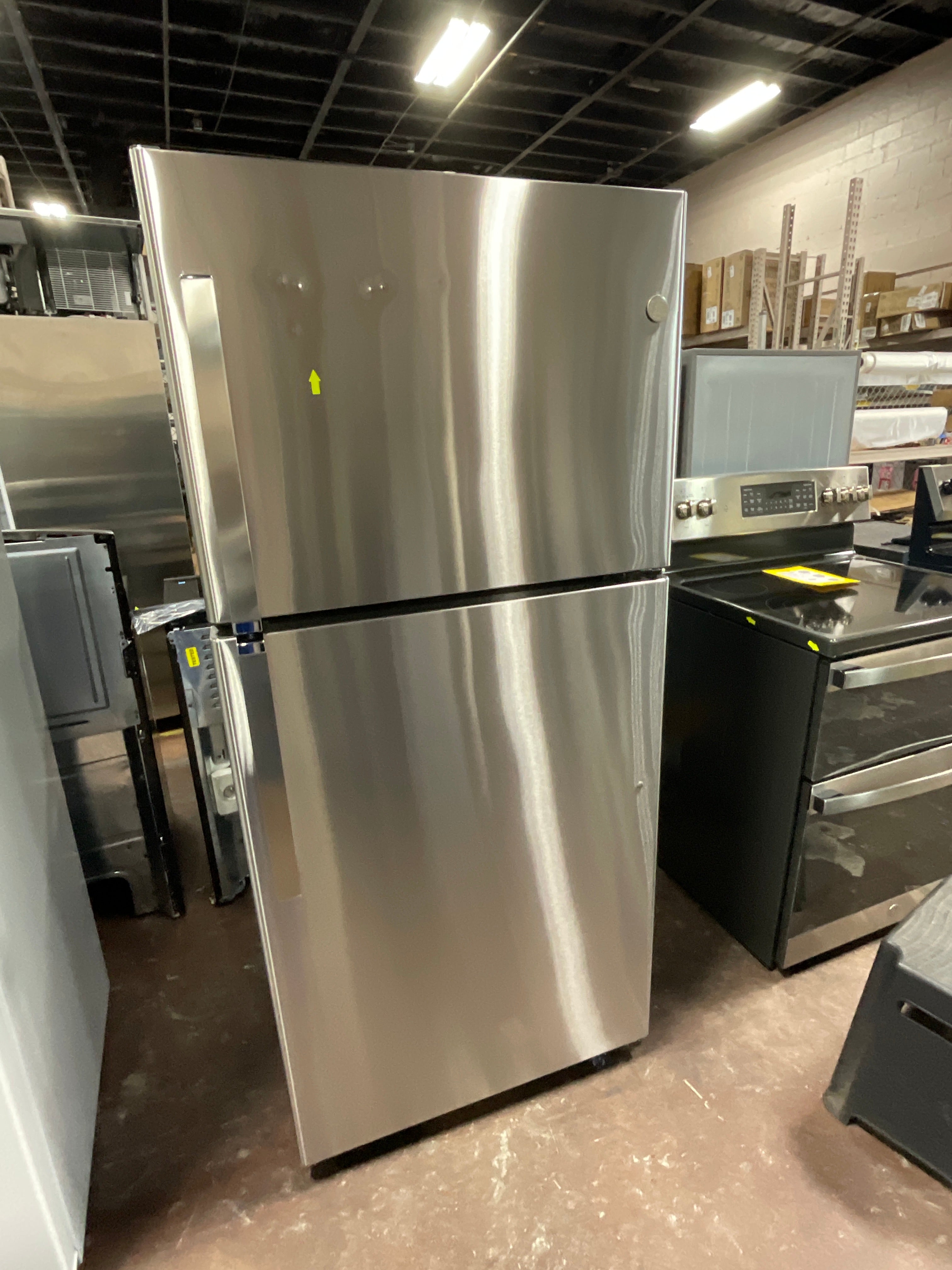 Front view, door closed