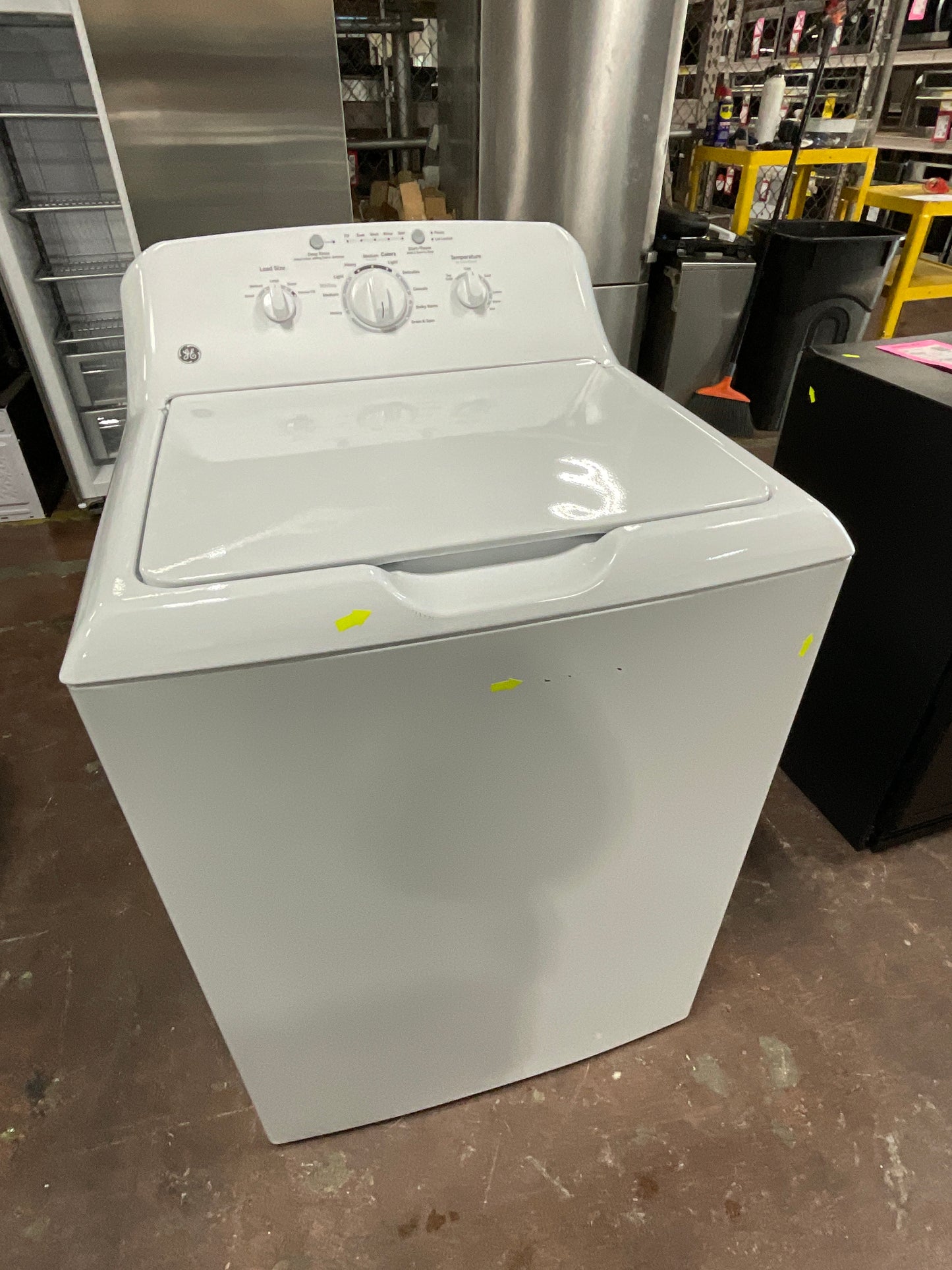 Front view, door closed