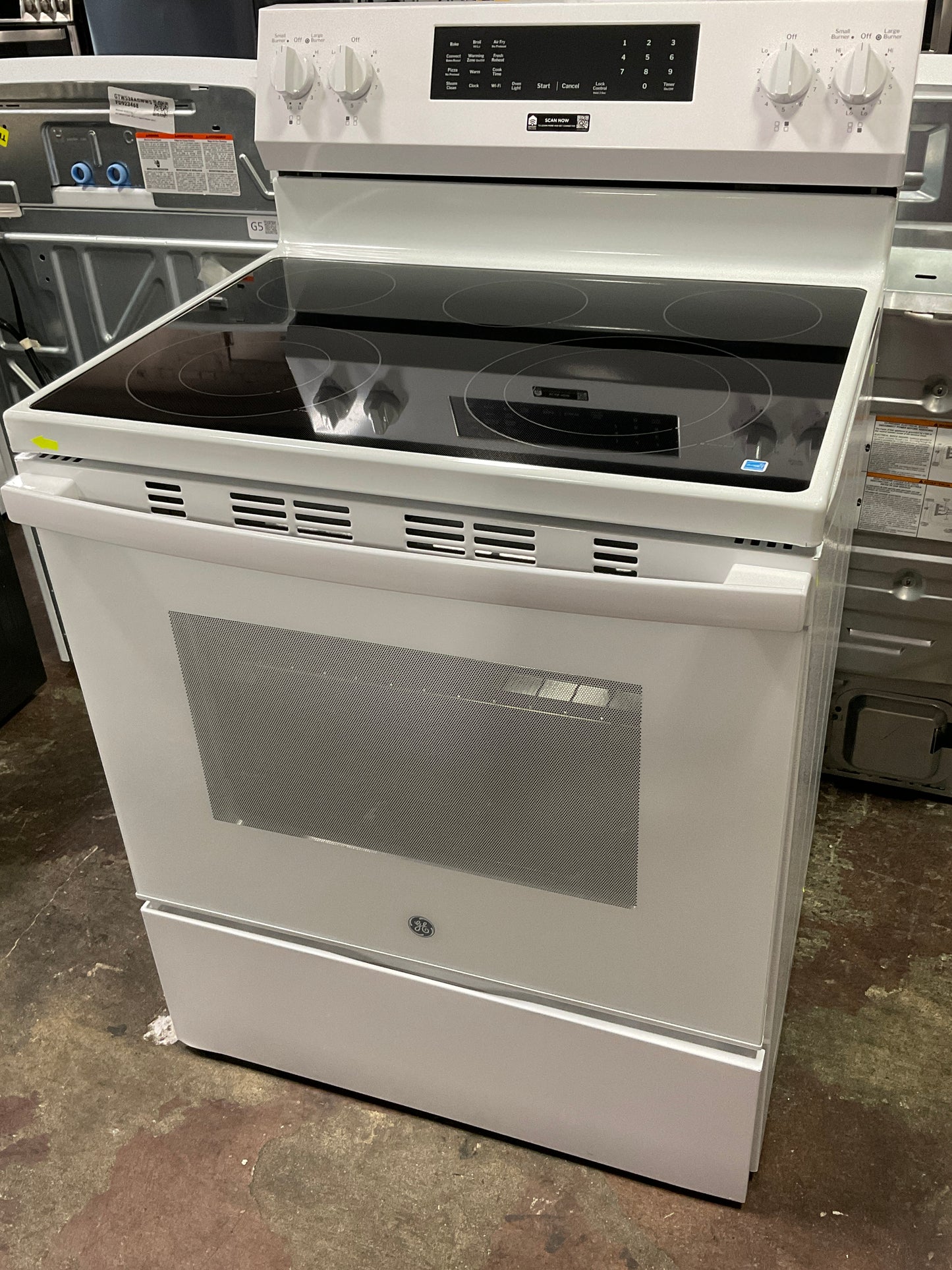 Front view, oven-door closed