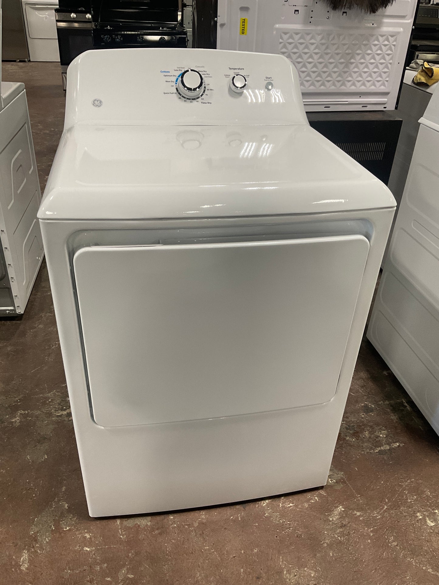 Front view, door closed