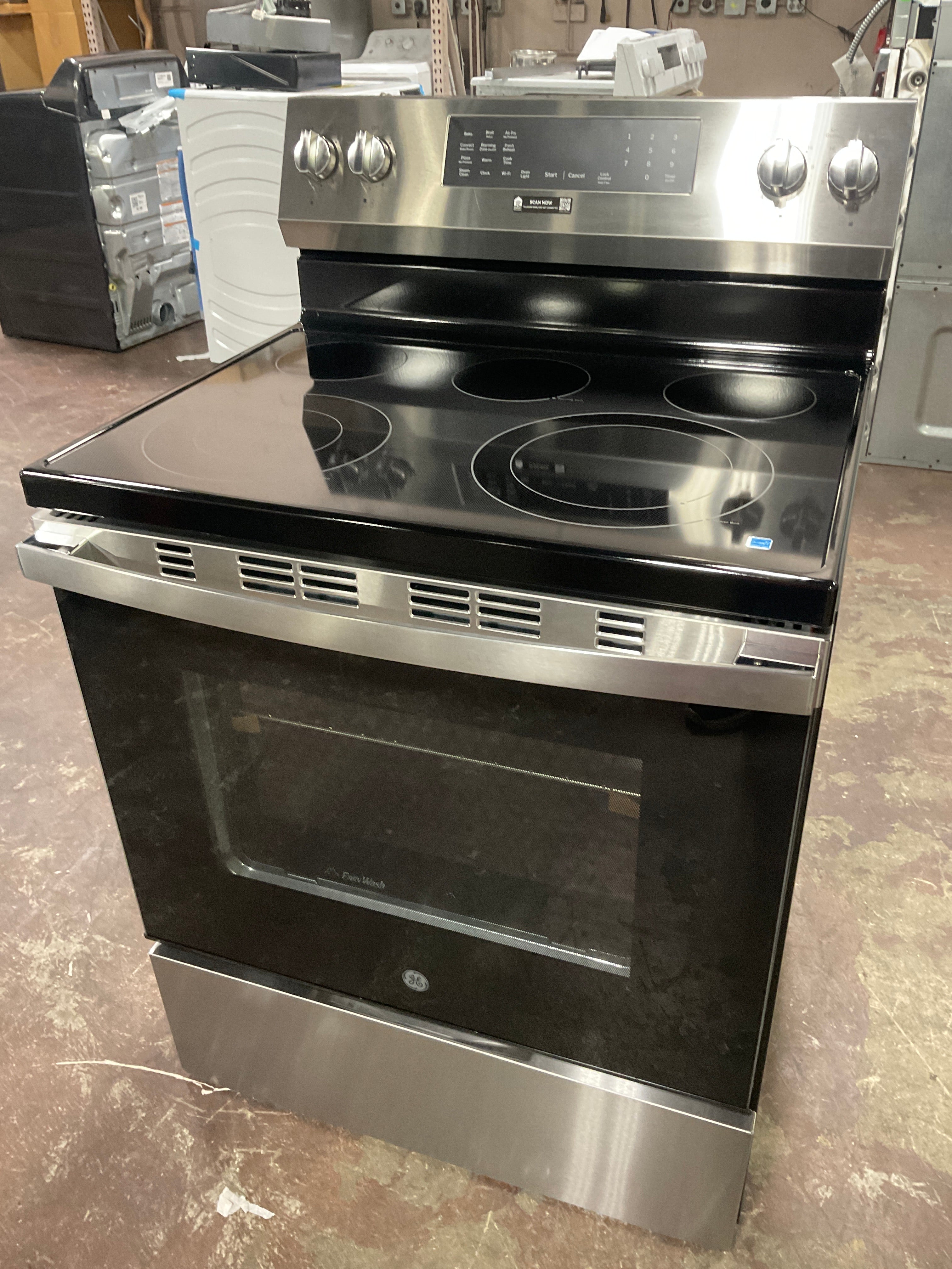 Front view, oven-door closed