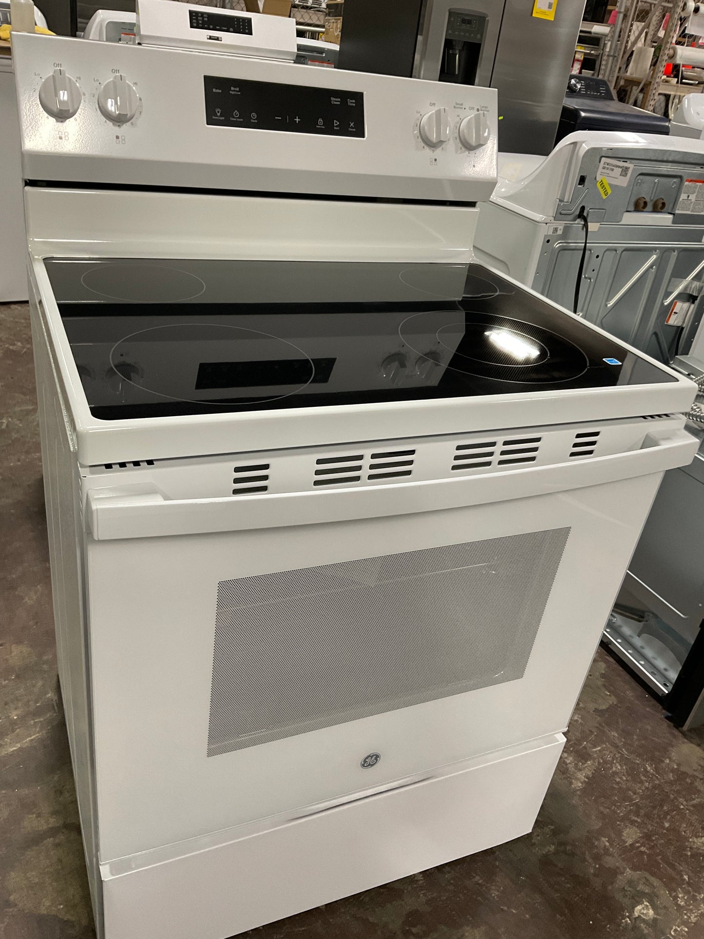 Front view, oven-door closed
