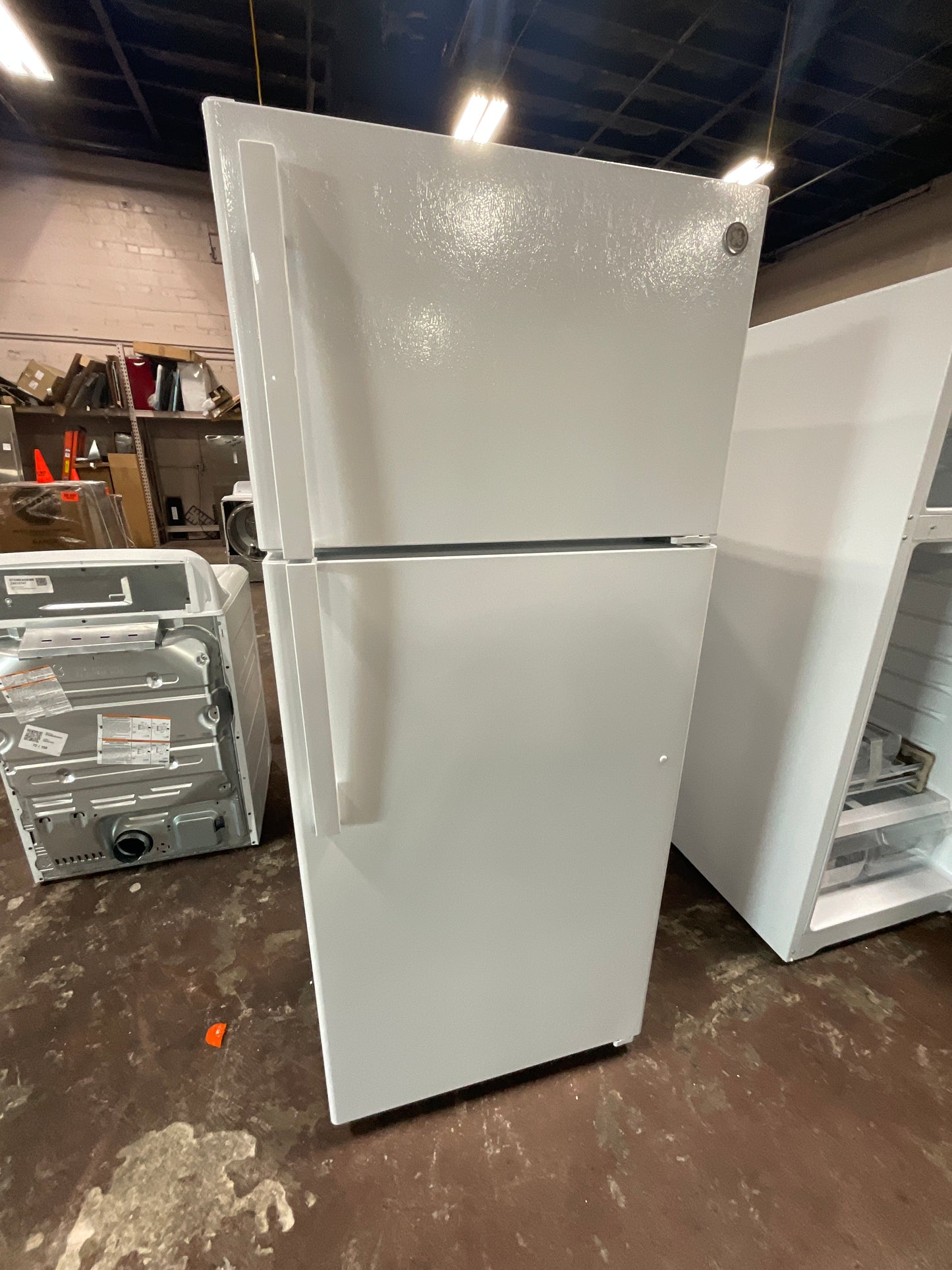 Front view, door closed