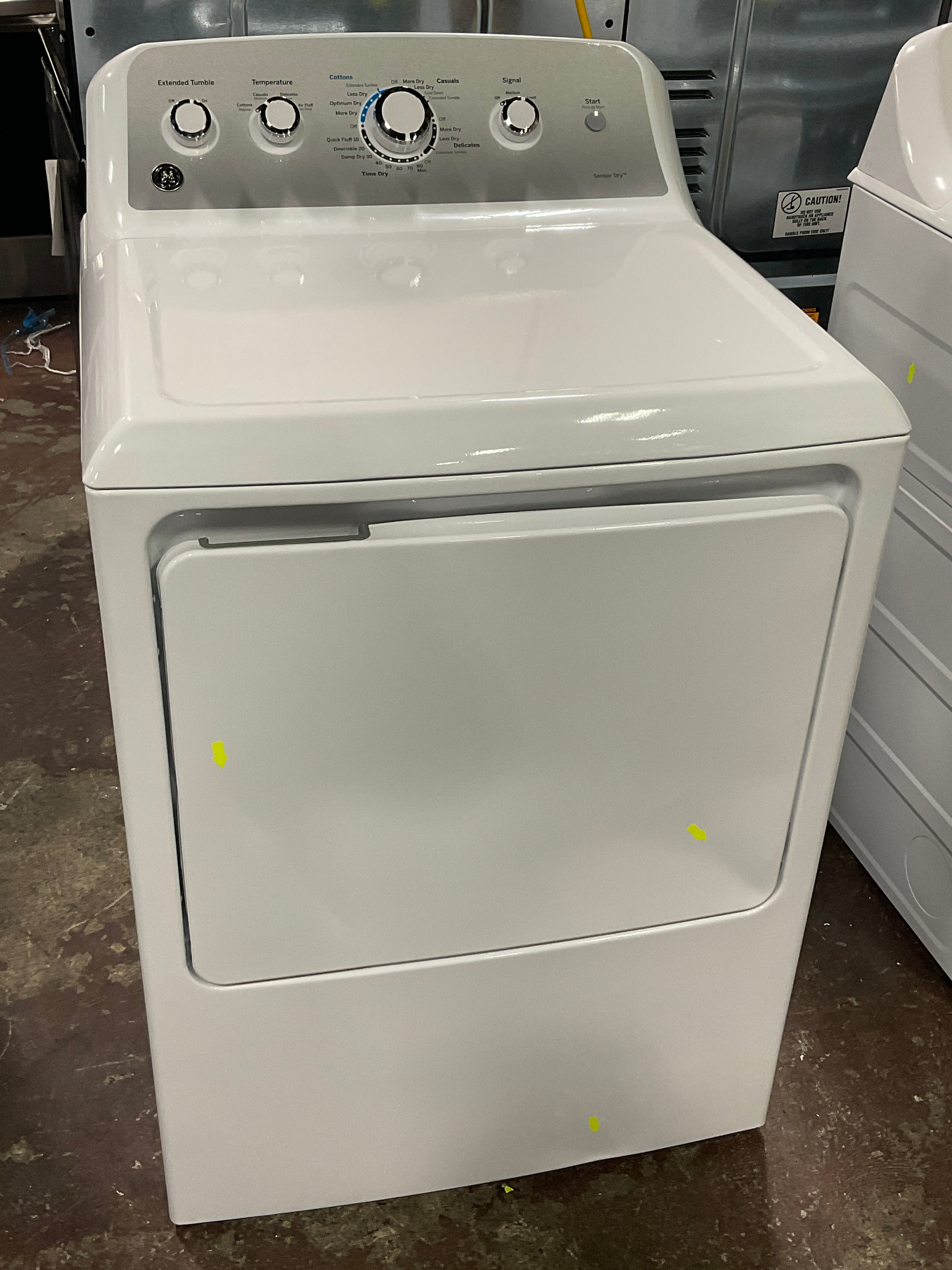 Front view, door closed