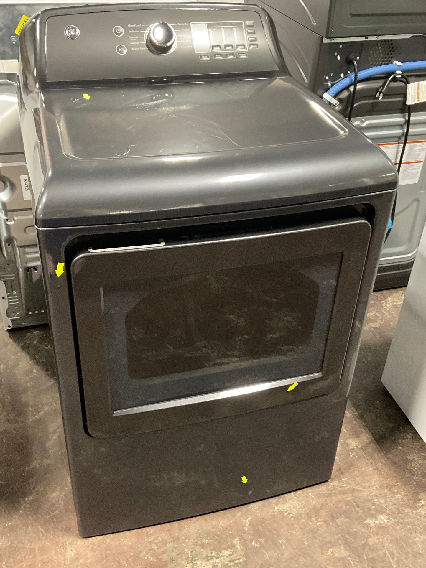 Front view, door closed