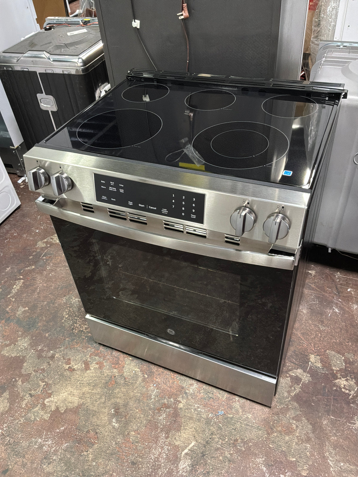 Front view, oven-door closed