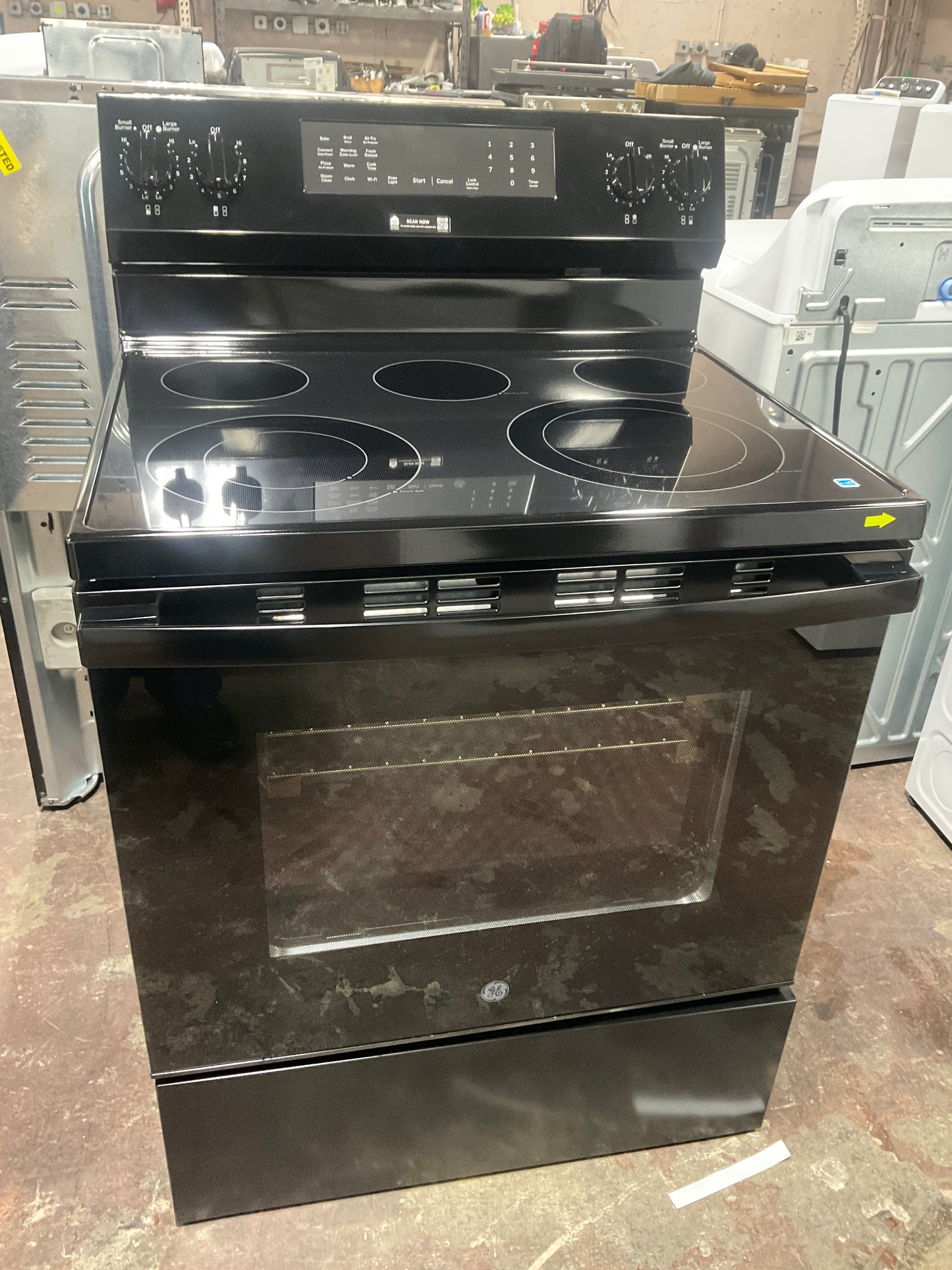 Front view, oven-door closed