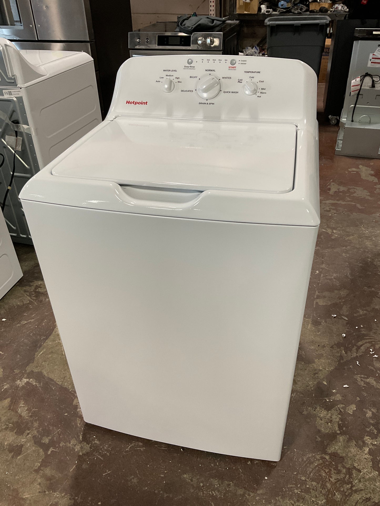 Front view, door closed