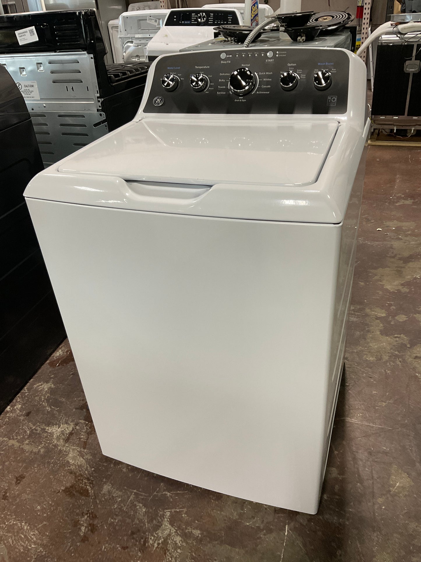 Front view, door closed