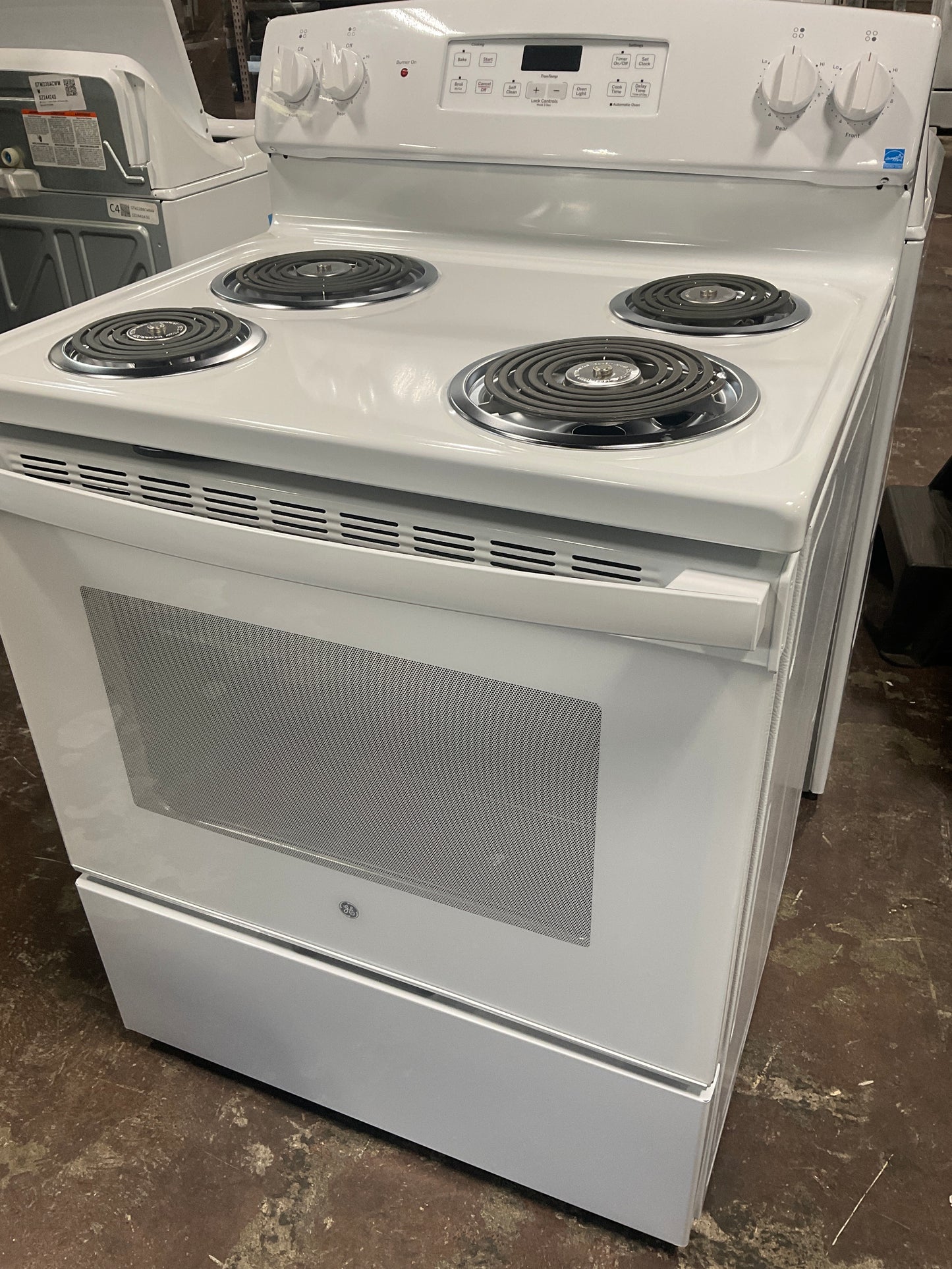 Front view, oven-door closed