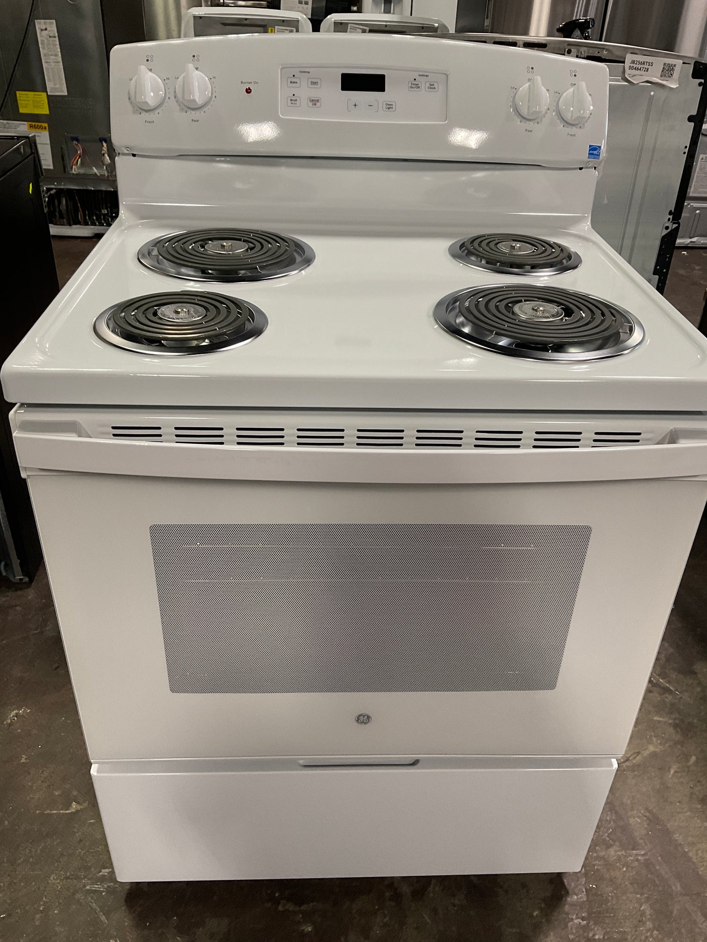 Front view, oven-door closed