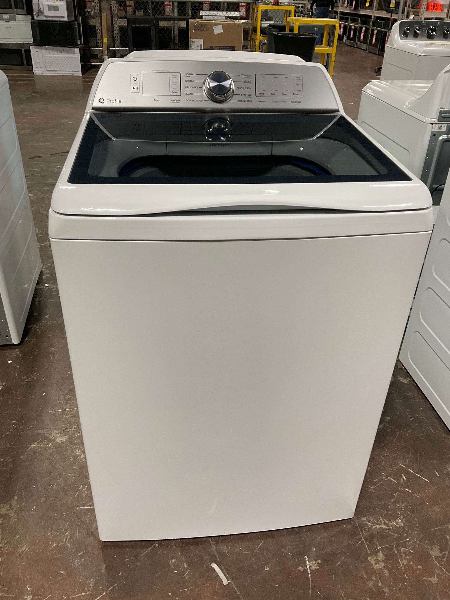 Front view, door closed