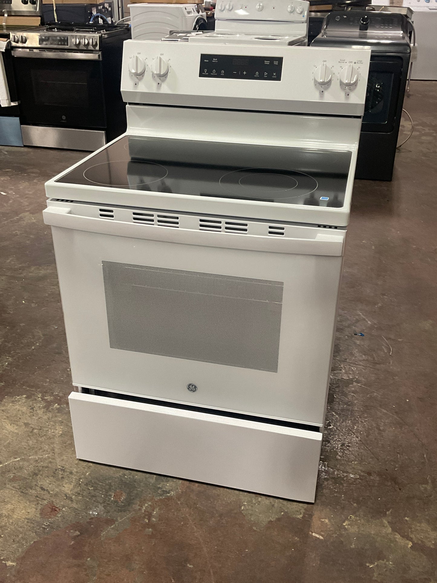 Front view, oven-door closed