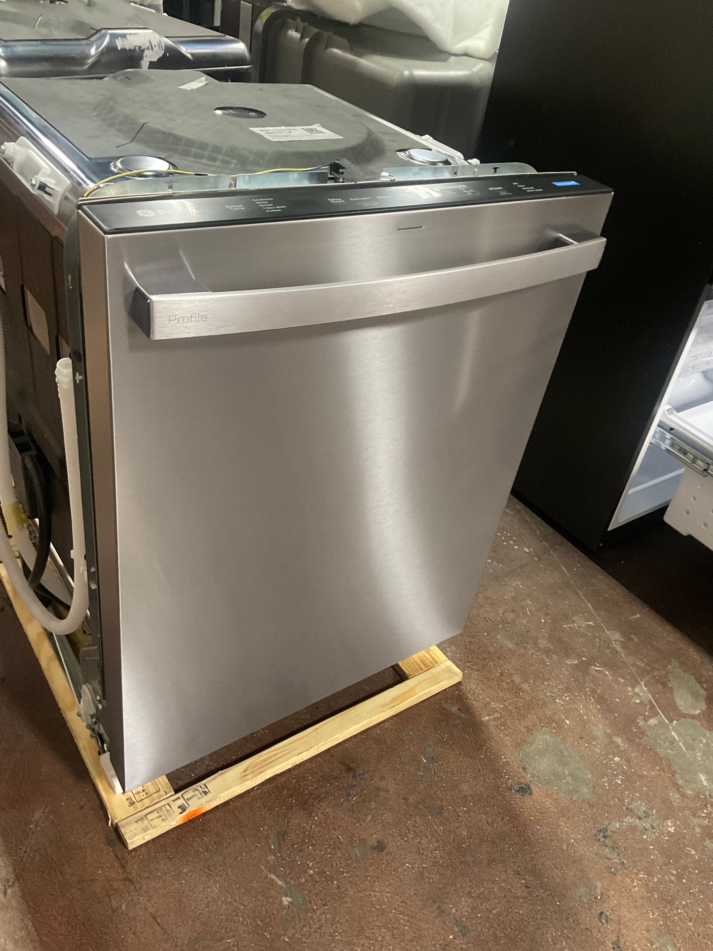 Front view, doors closed