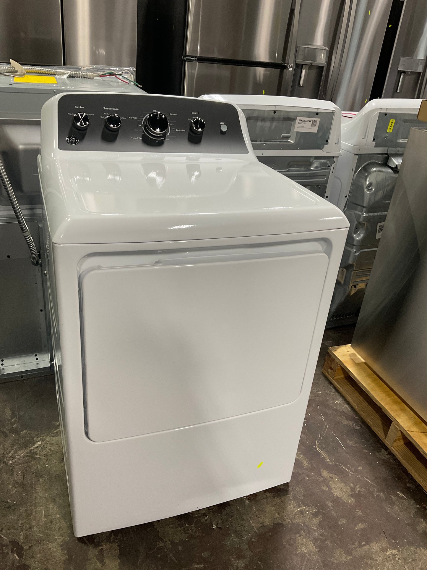 Front view, door closed