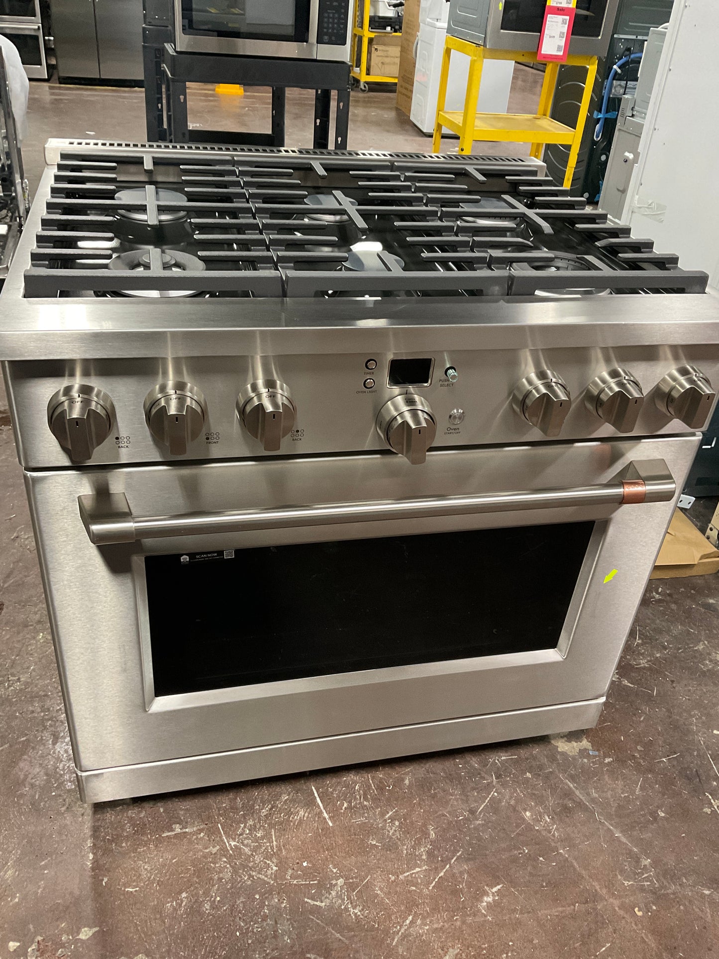 Front view, oven-door closed