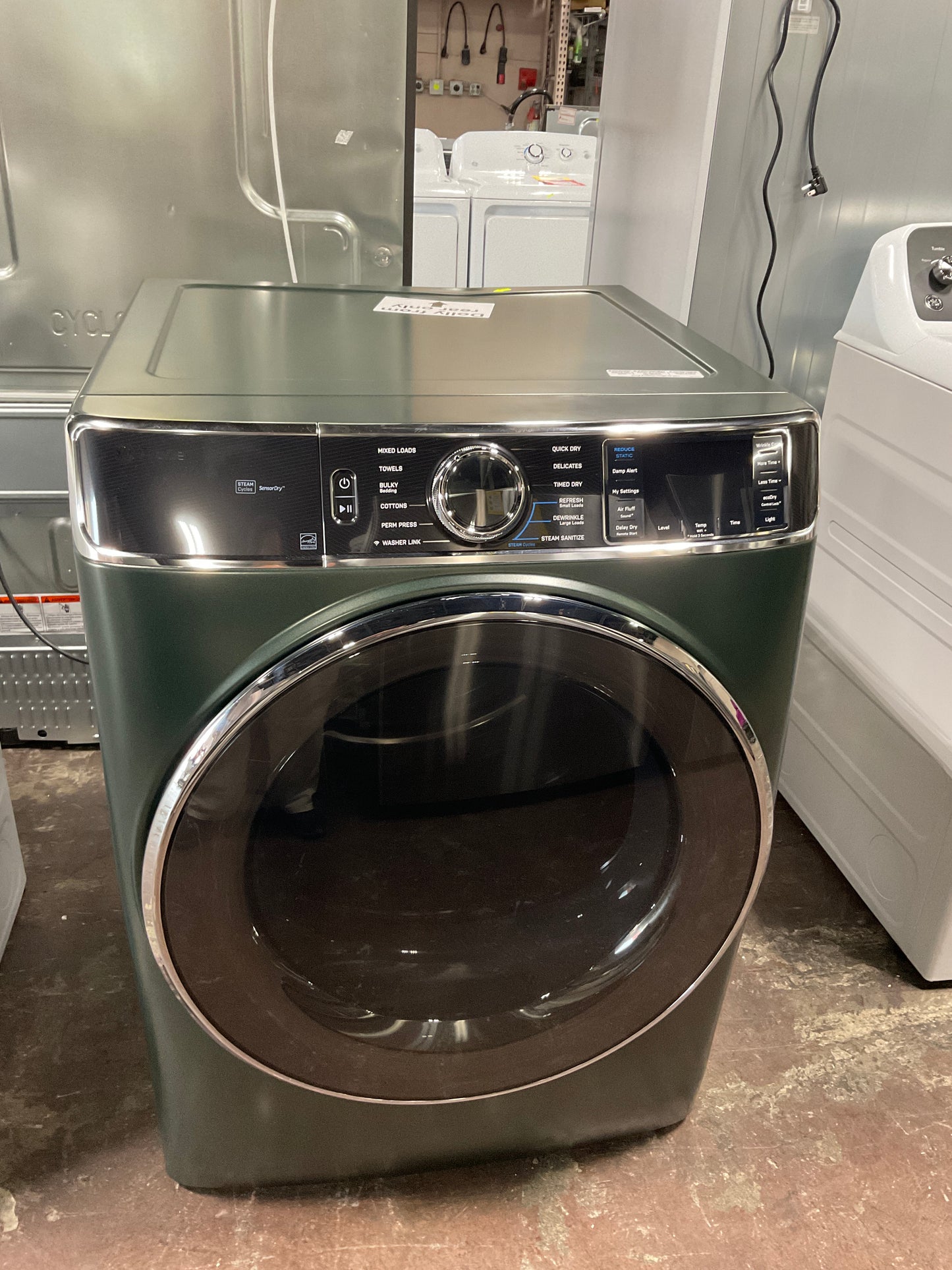 Front view, door closed