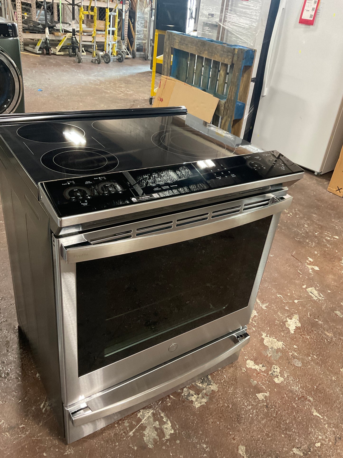 Front view, oven-door closed