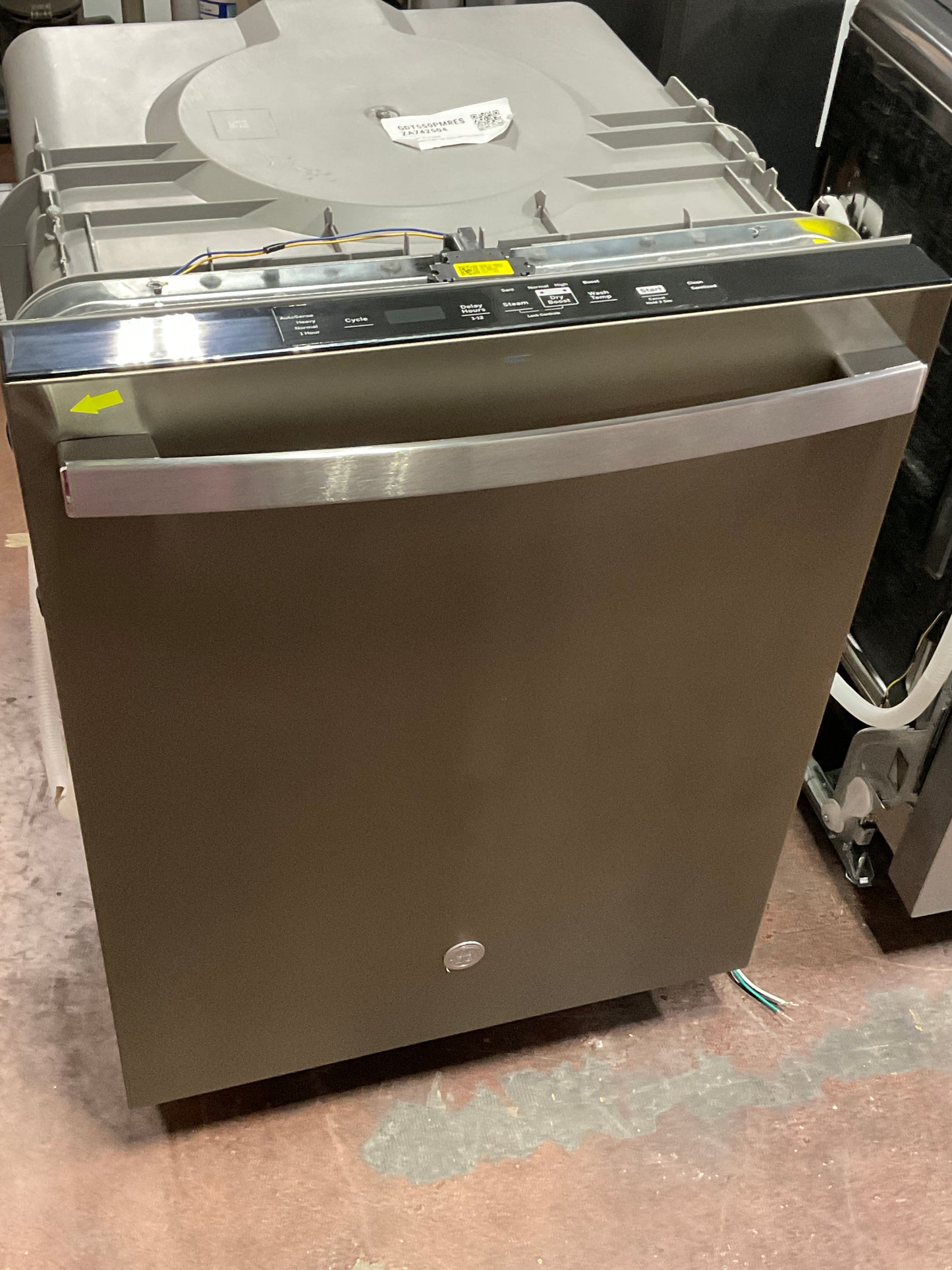 Front view, doors closed