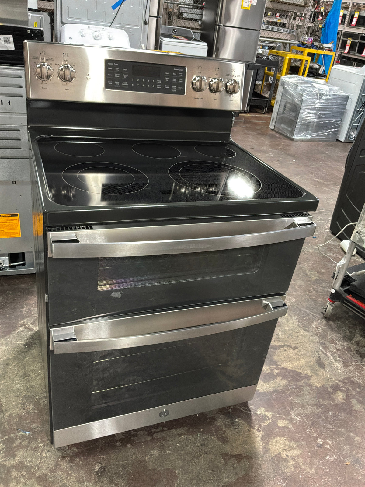 Front view, oven-door closed